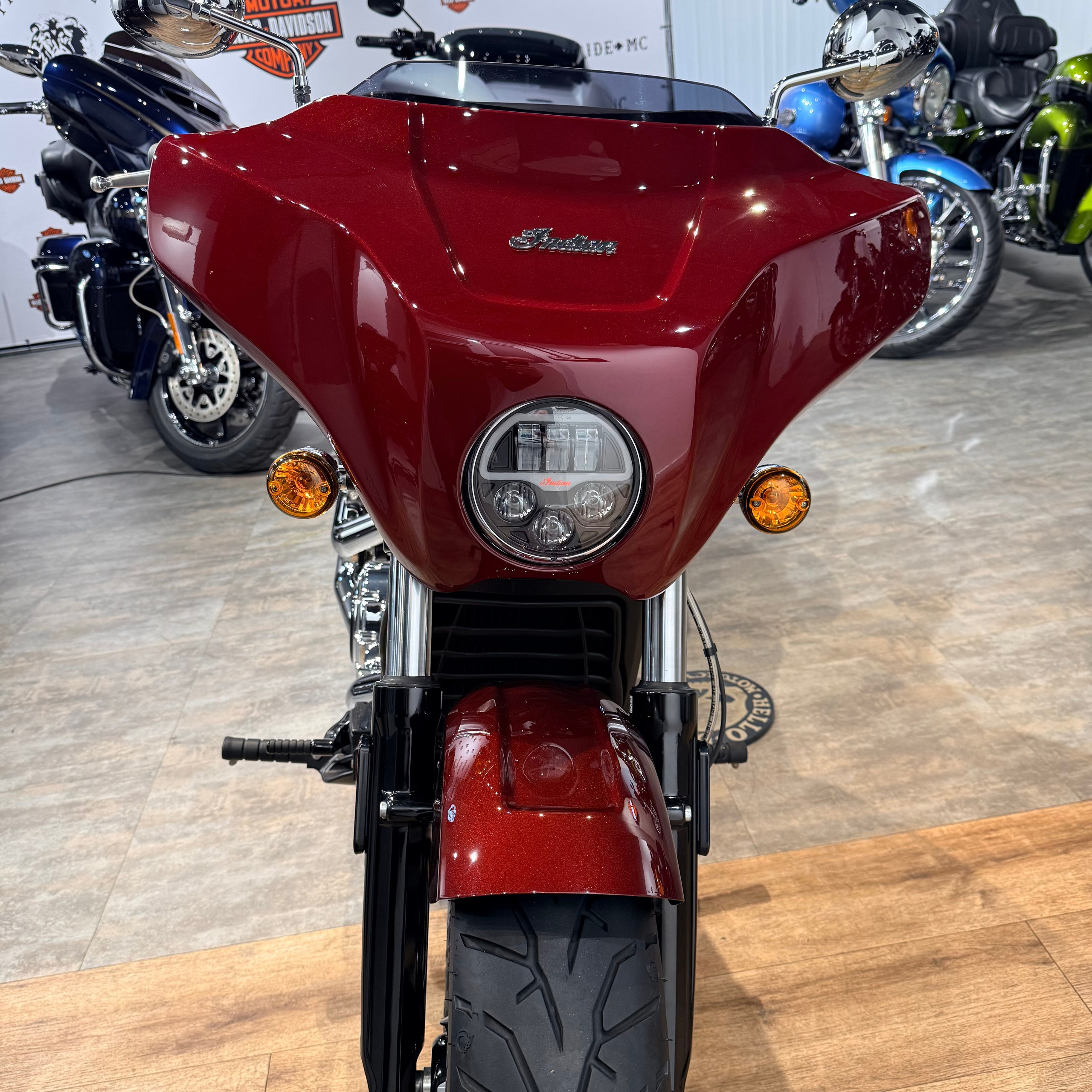 2022 INDIAN Scout Touring Maroon Metallic (VIN *56KM*0101). Hello Davidson, Москва. Только хорошие мотоциклы…