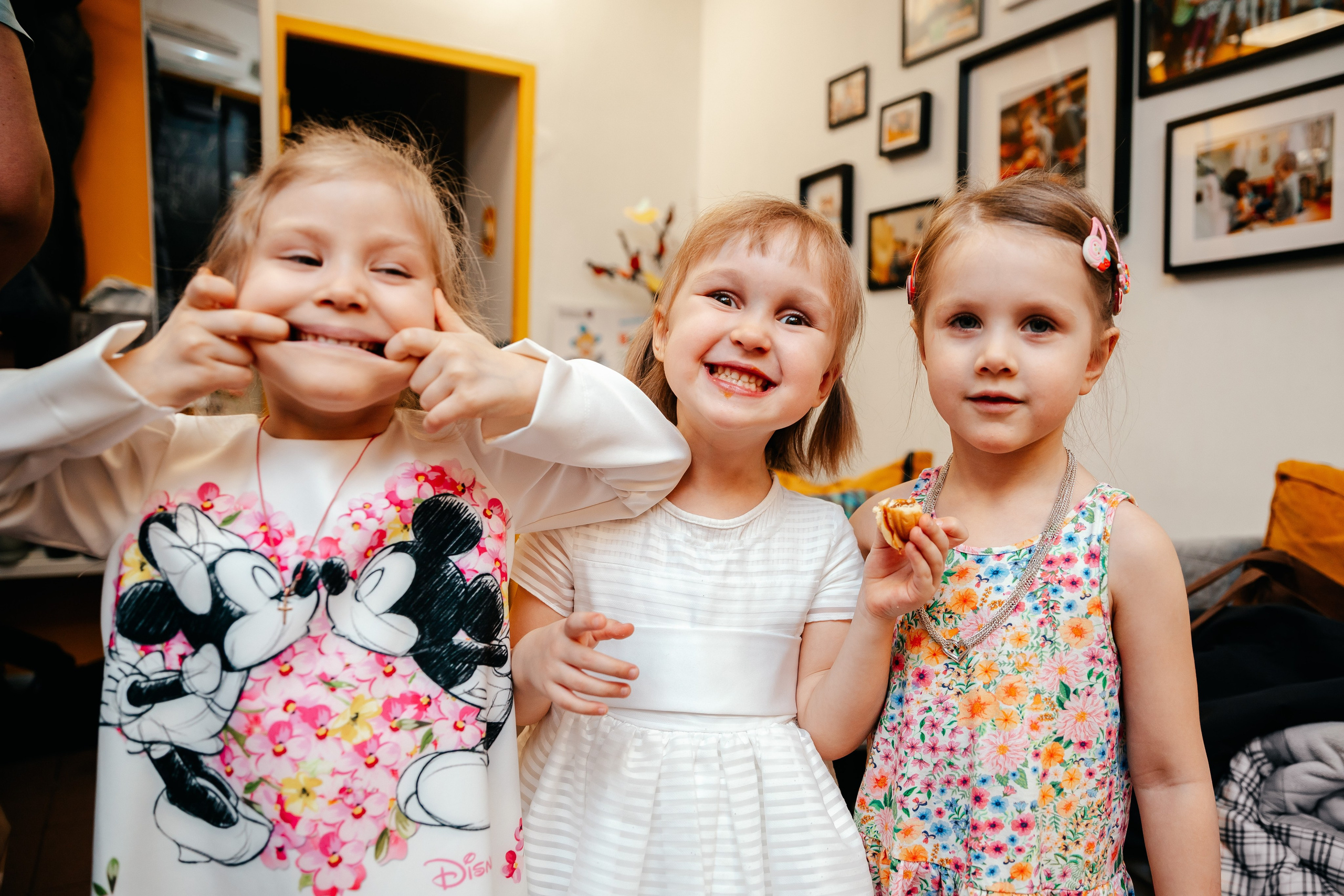 8 марта в Монтессори-саду. Семейный lifestyle фотограф в Санкт-Петербурге Людмила Пахомова