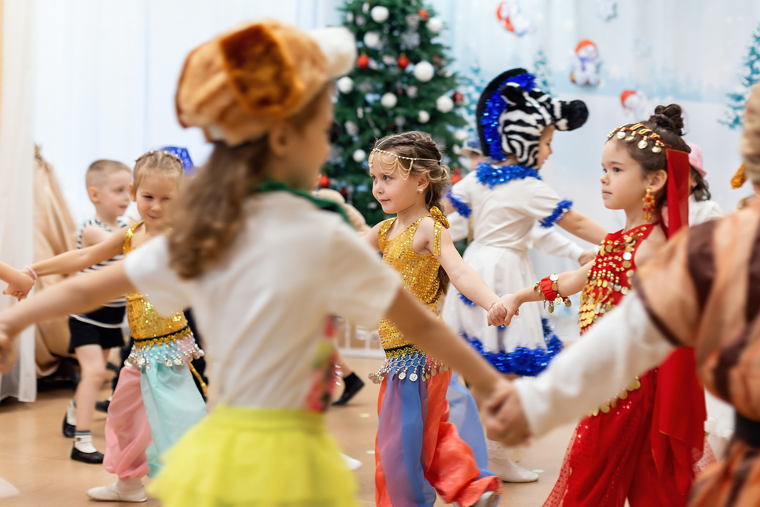 Утренник_"Веселый балаганчик» 2024. Семейный фотограф в Санкт-Петербурге