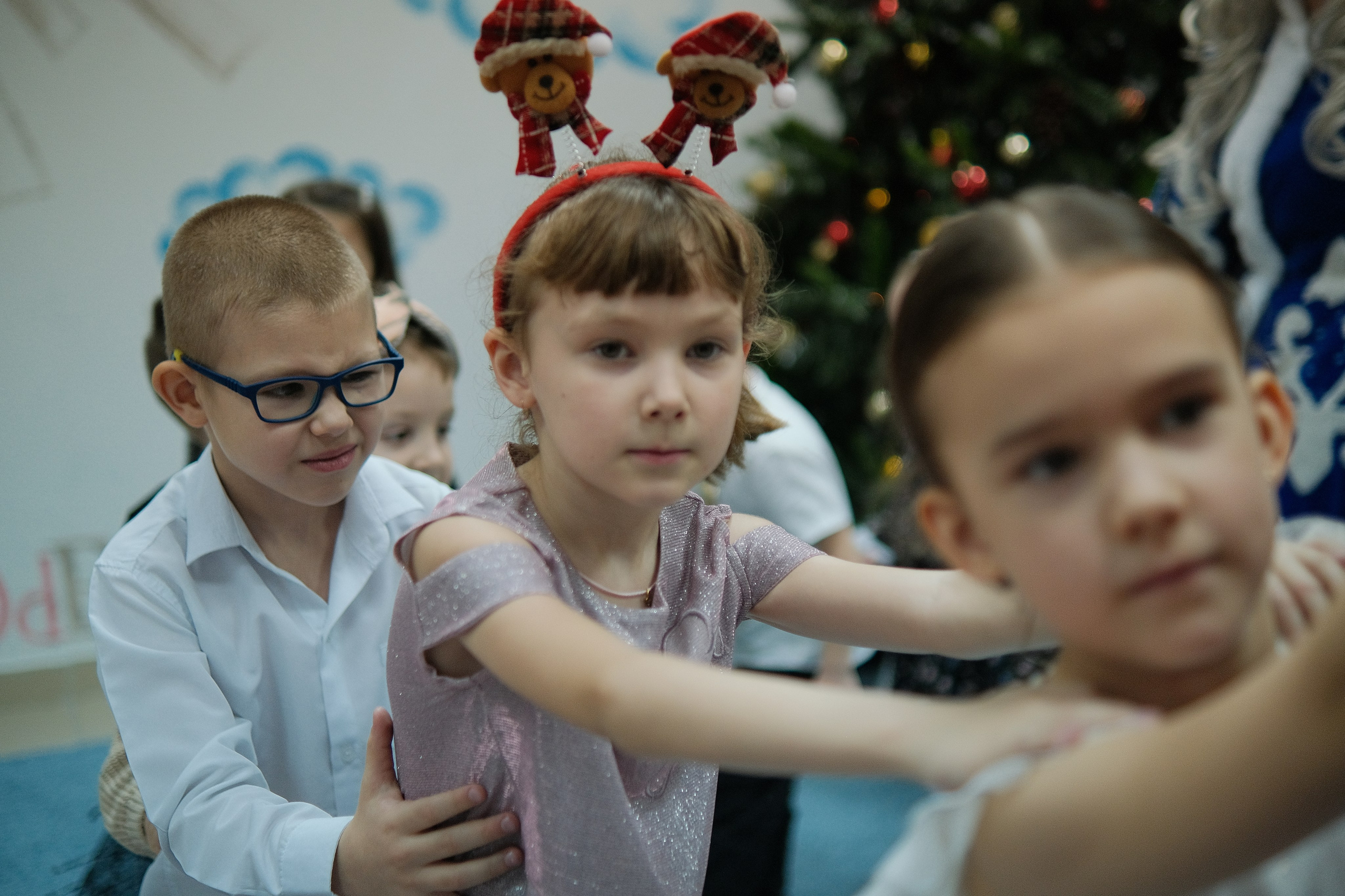 Мир знаний (Новогодний утренник). Serg_film