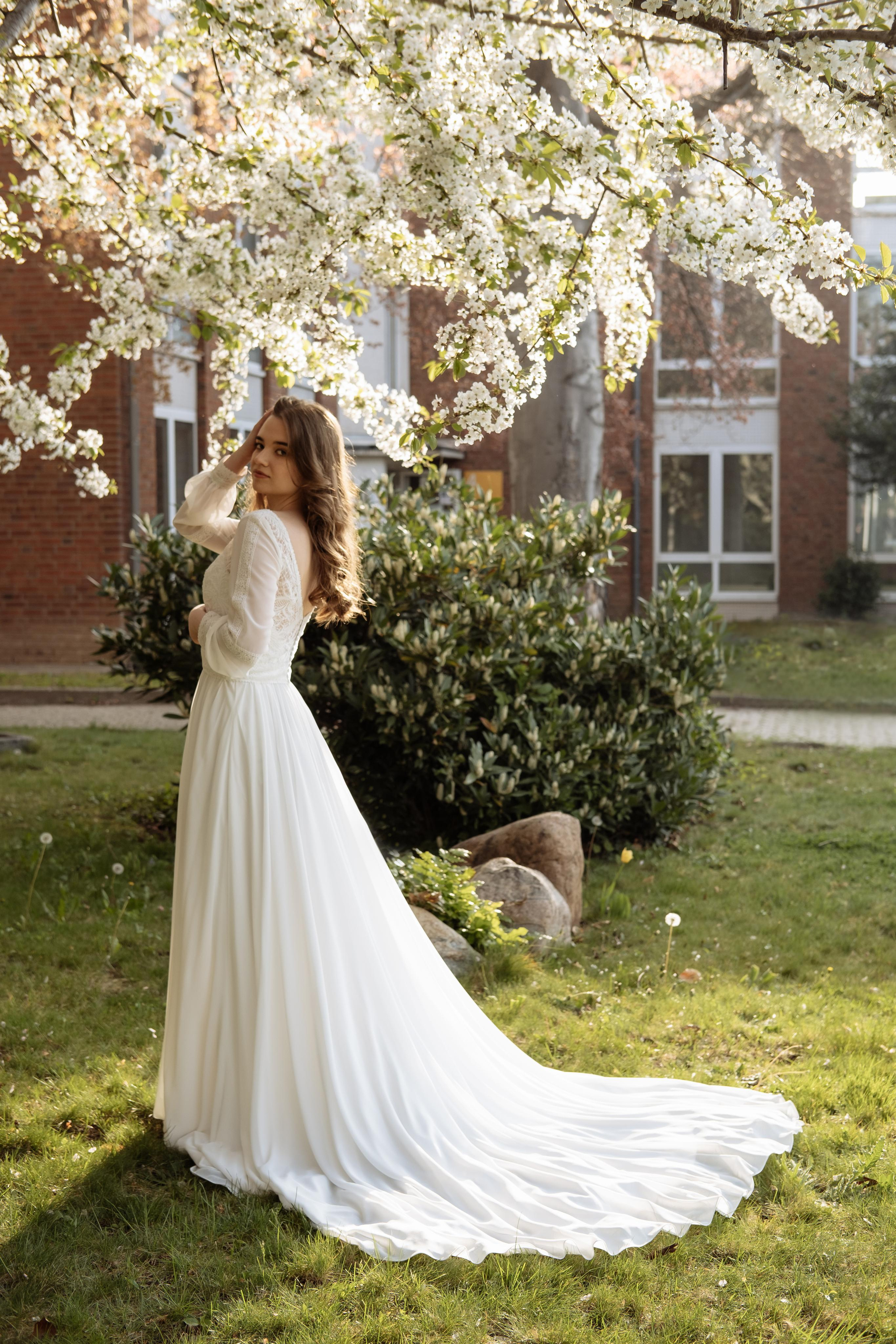 Wedding dresses Bonn. Photographer Cologne Bonn Europe Anna Ketova