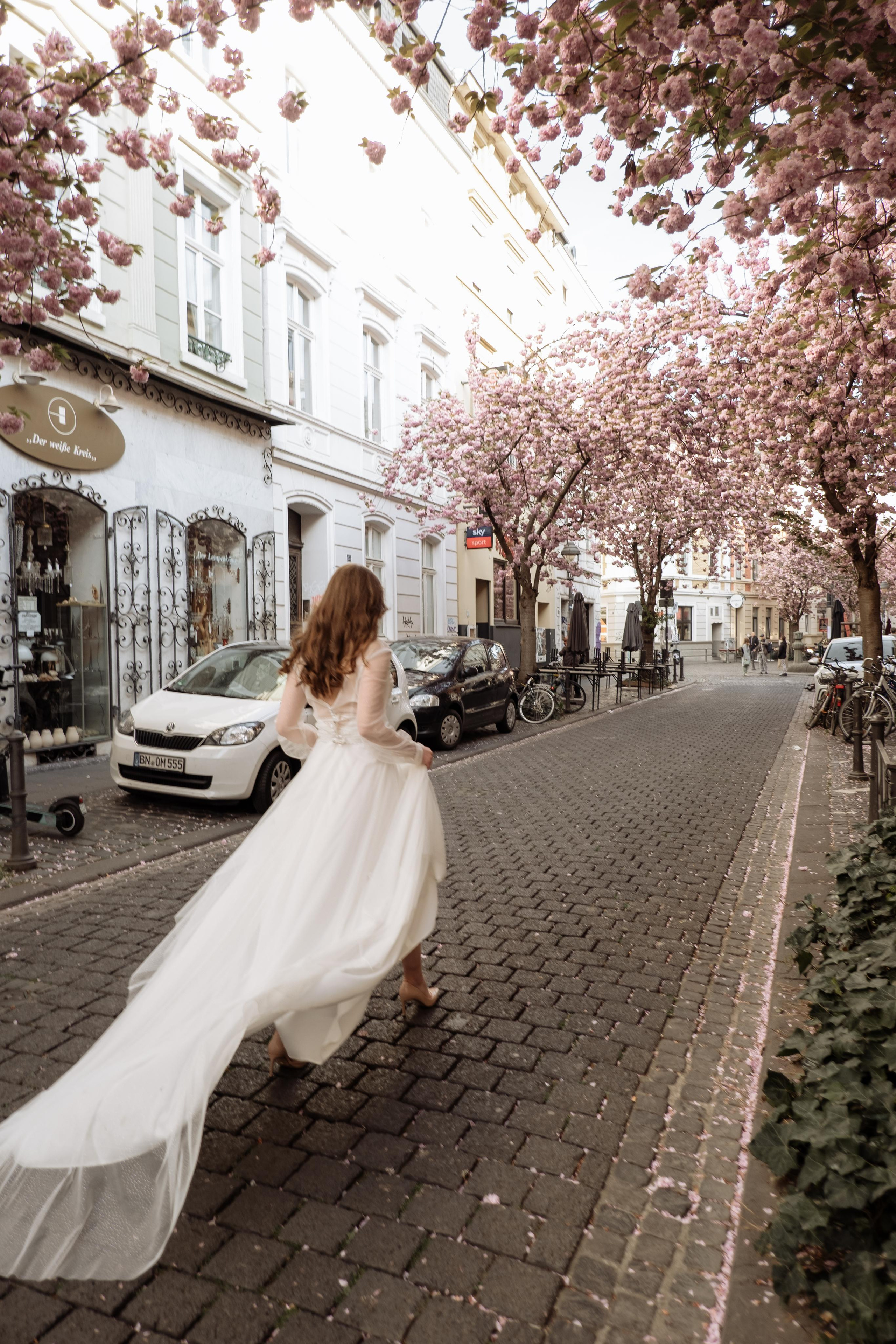 Wedding dresses Bonn. Photographer Cologne Bonn Europe Anna Ketova