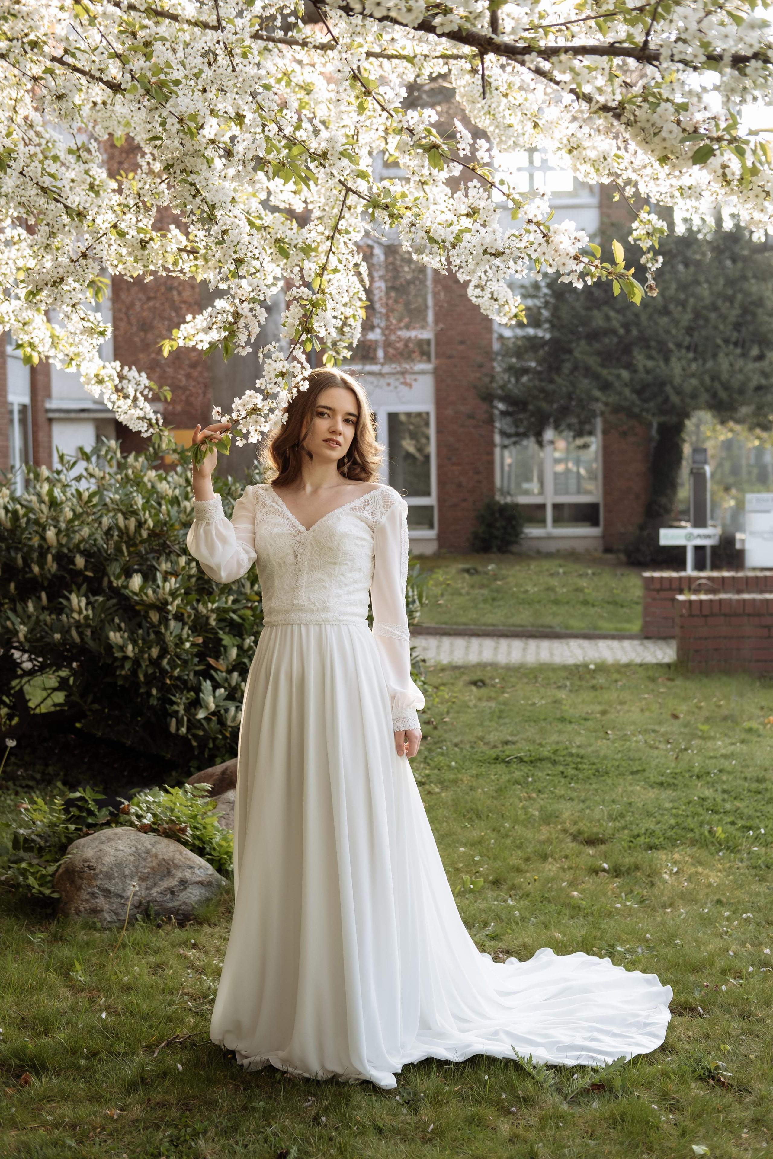 Wedding dresses Bonn. Photographer Cologne Bonn Europe Anna Ketova