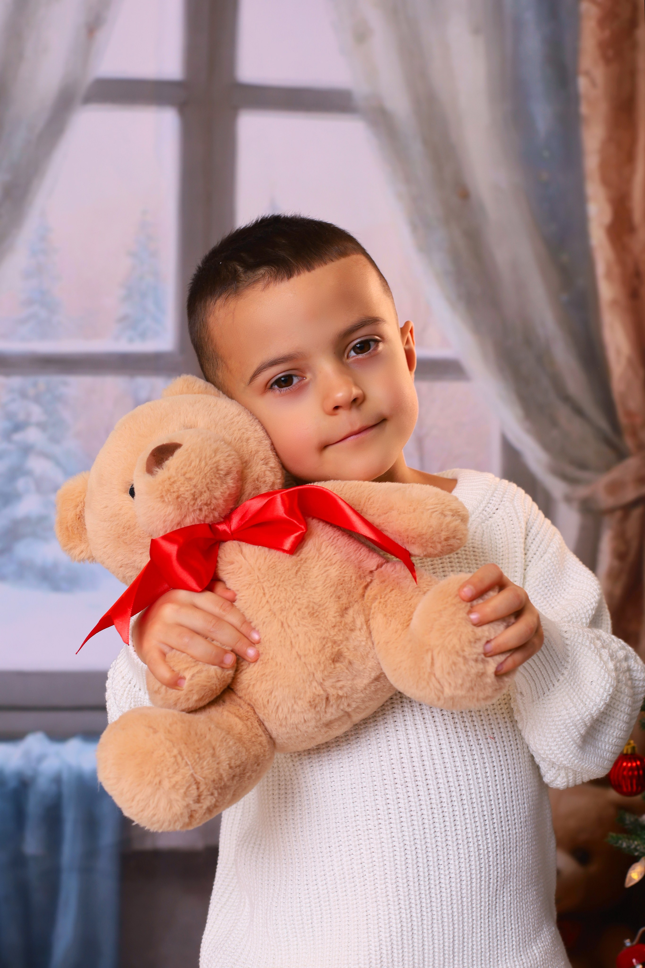 Новый год с мишками. Выпускные альбомы в Таганроге и Ростовской Области