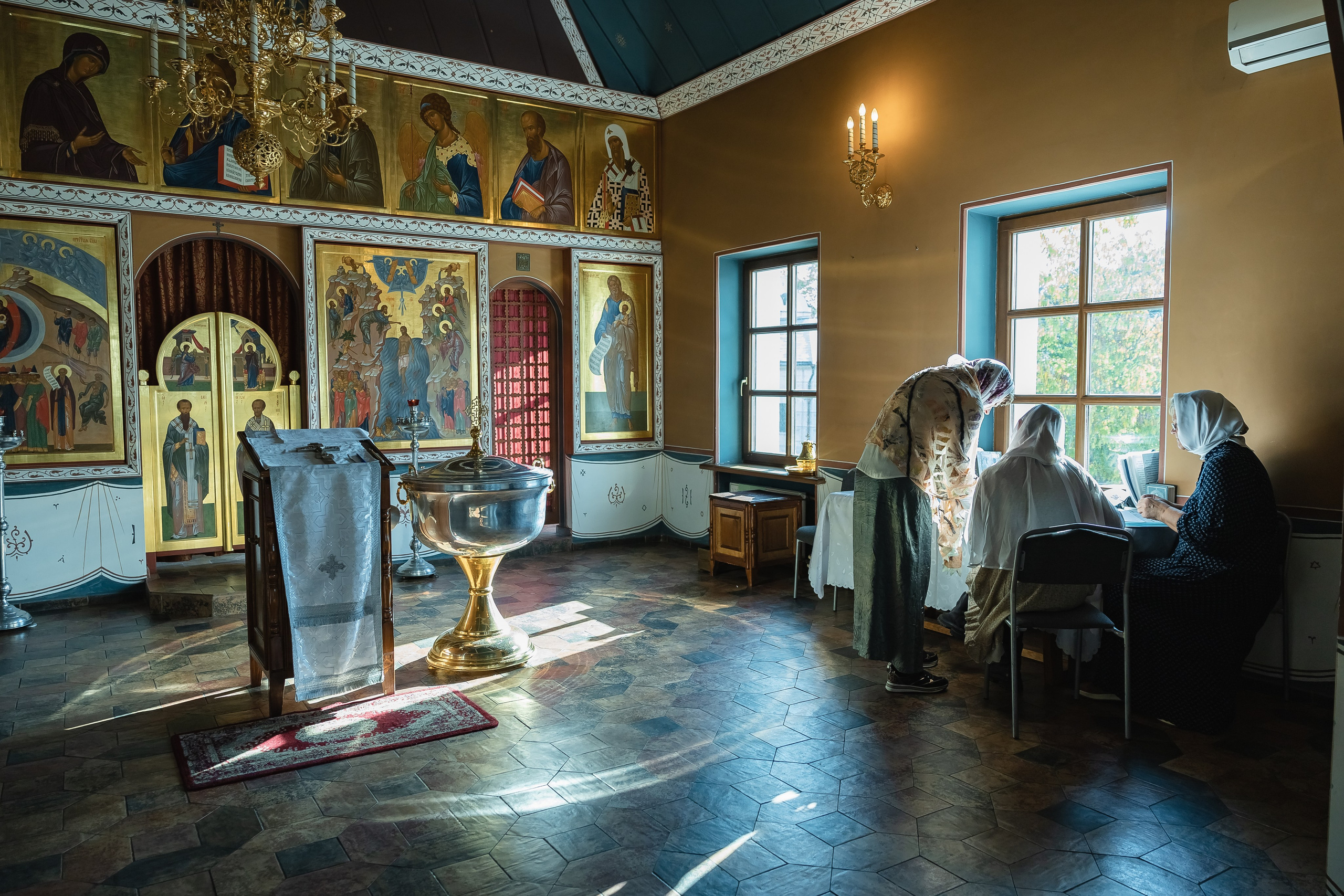 Крещение Мирослава. Ангелина Богданова, междисциплинарная художница