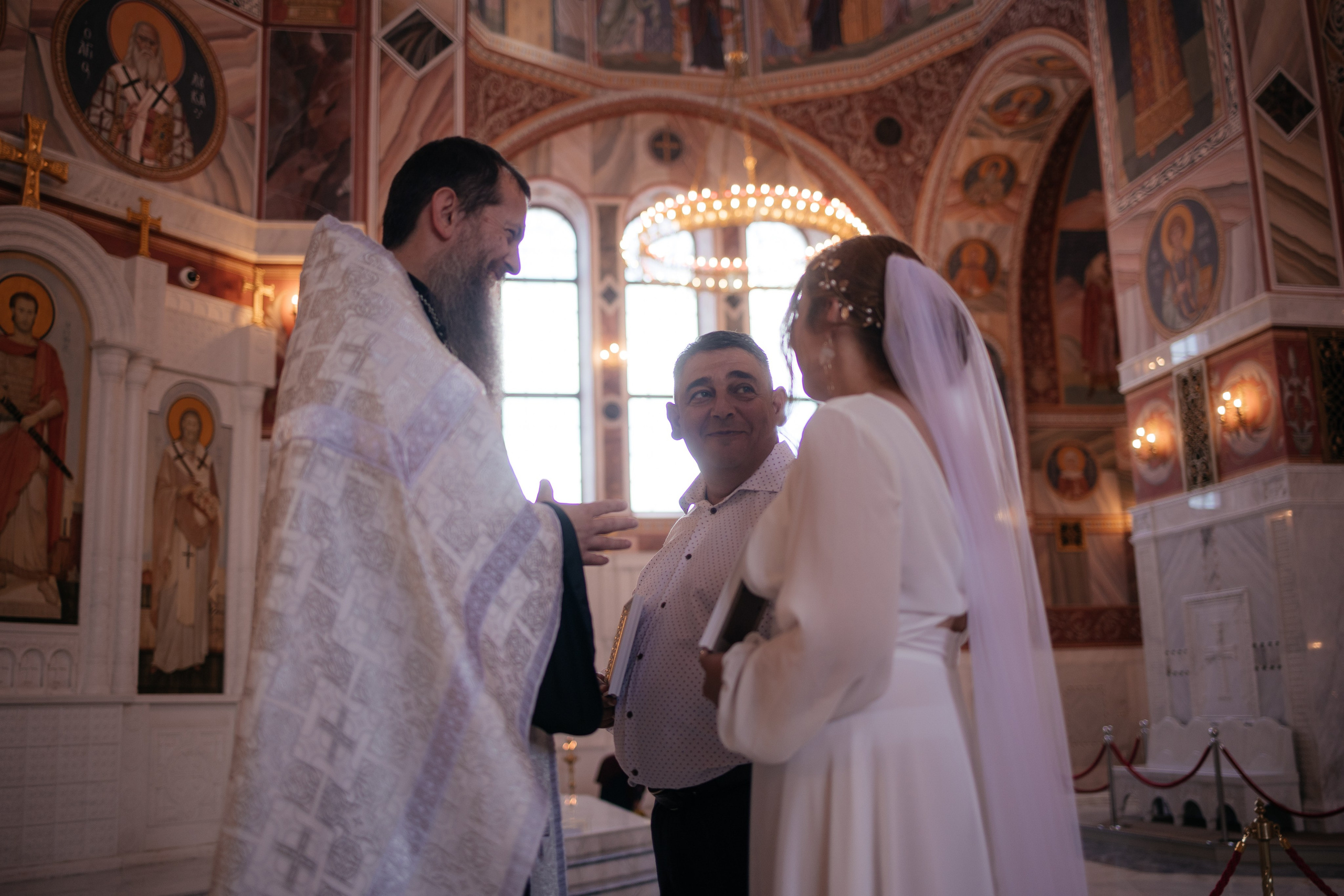 Венчание Храм Невского. Фотограф Крохин Олег