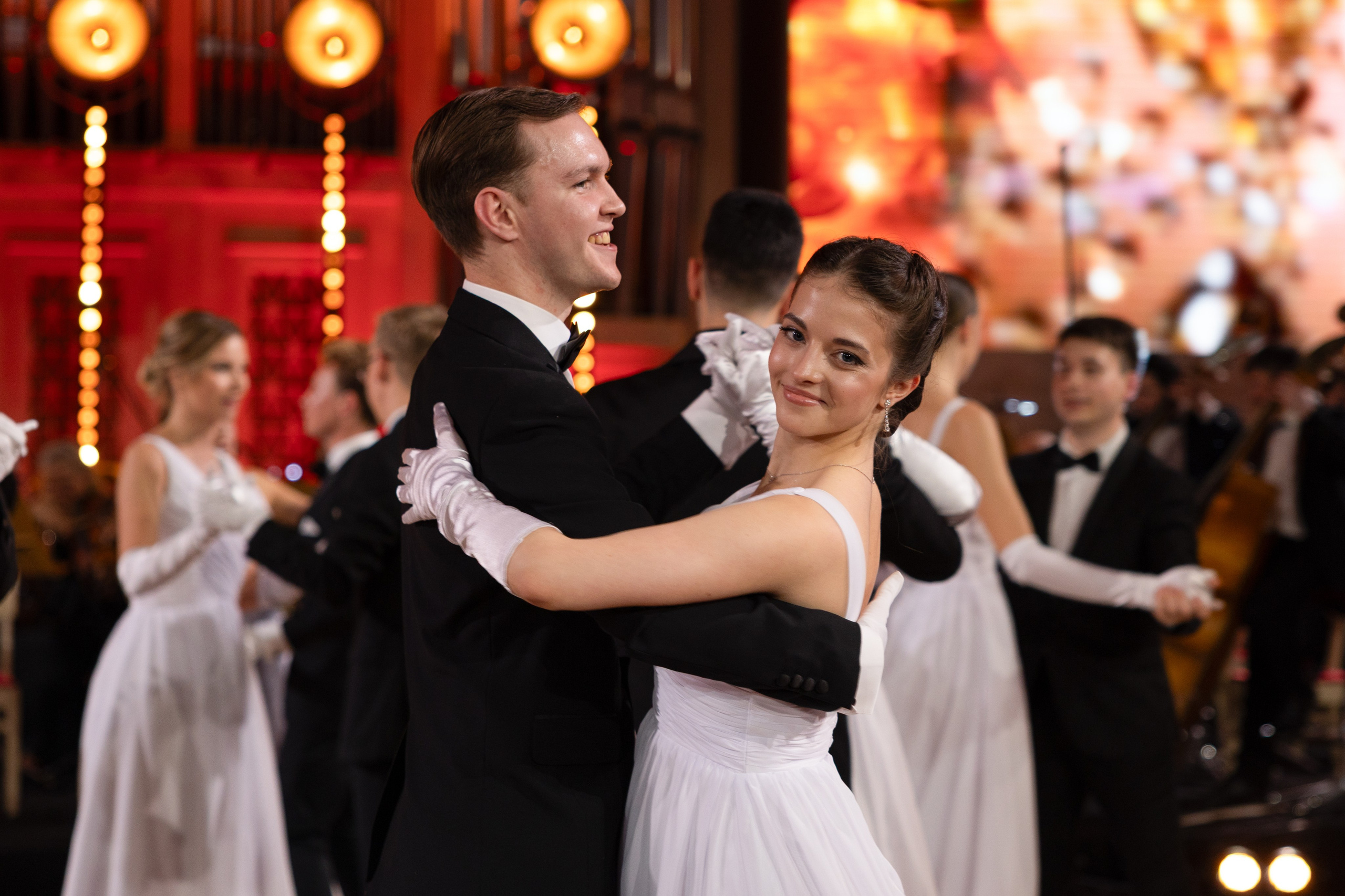 Петровский Оперный бал в Санкт-Петербурге. Фотограф в Санкт-Петербурге Вагнер Юлия