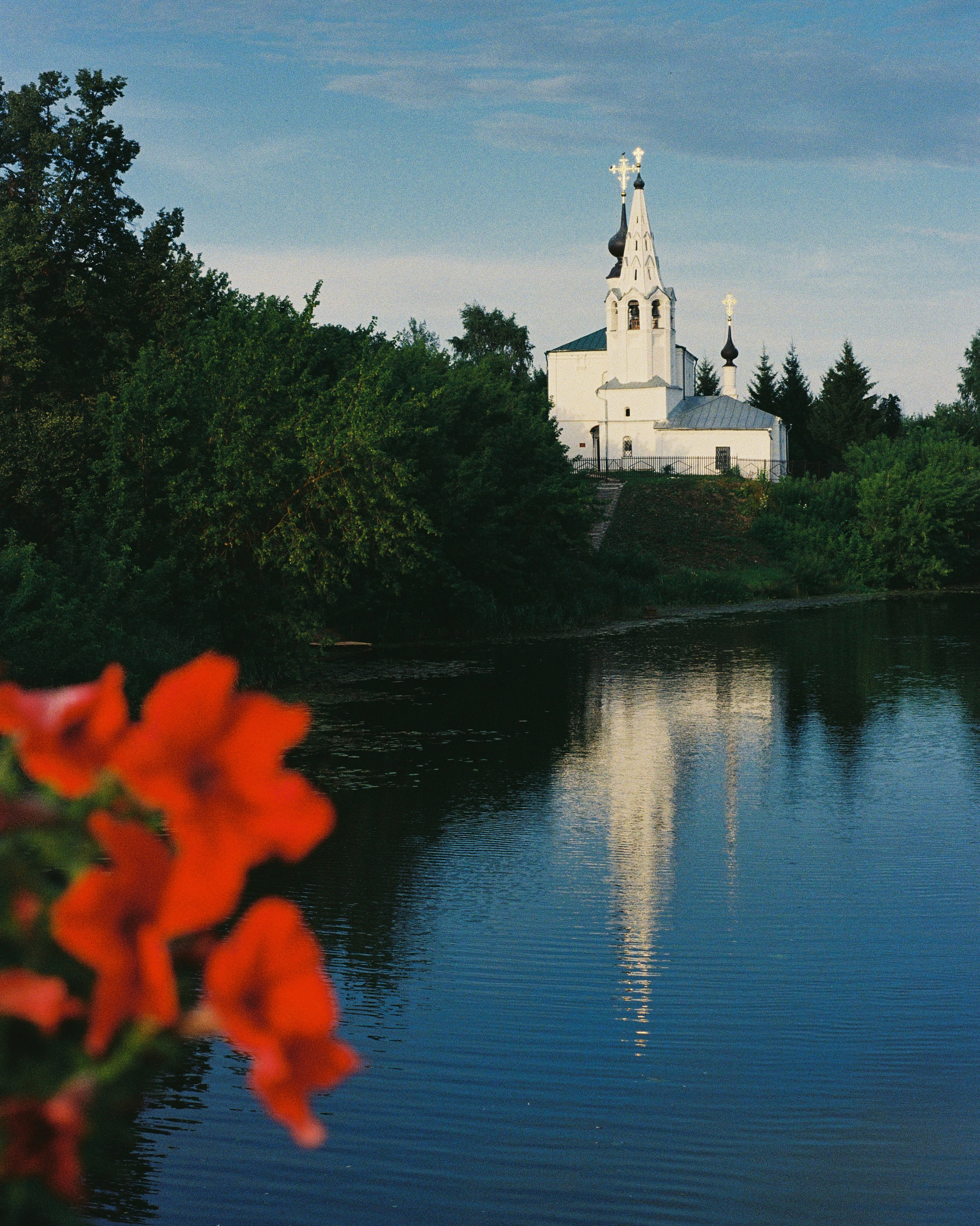 SUZDAL. ANNA — PHOTOGRAPHER