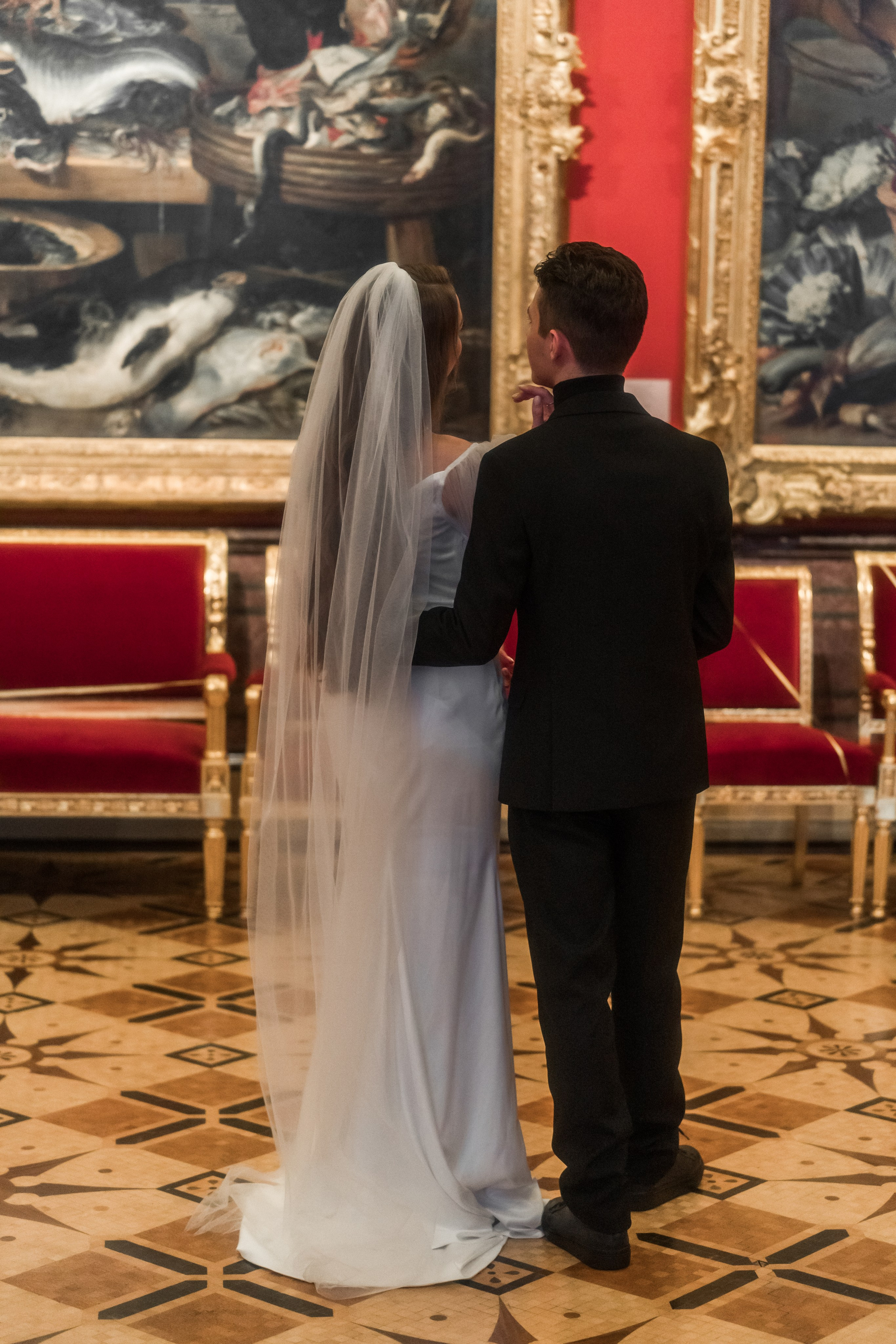 Фотосессия в Эрмитаже упрекрасно передаст Ваш стиль свадьбы!