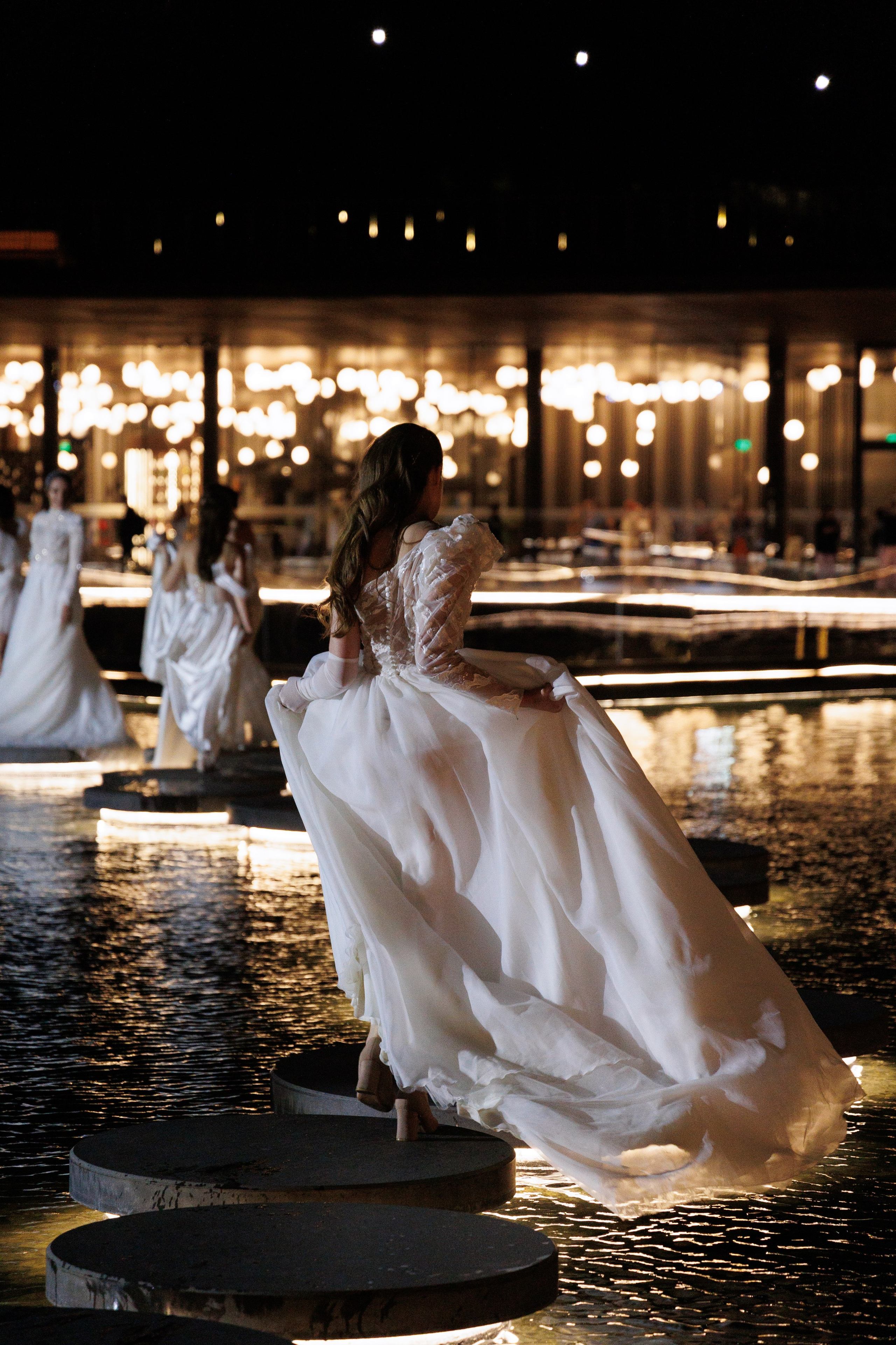 Белоснежное шоу. Свадебный фотограф в Крыму