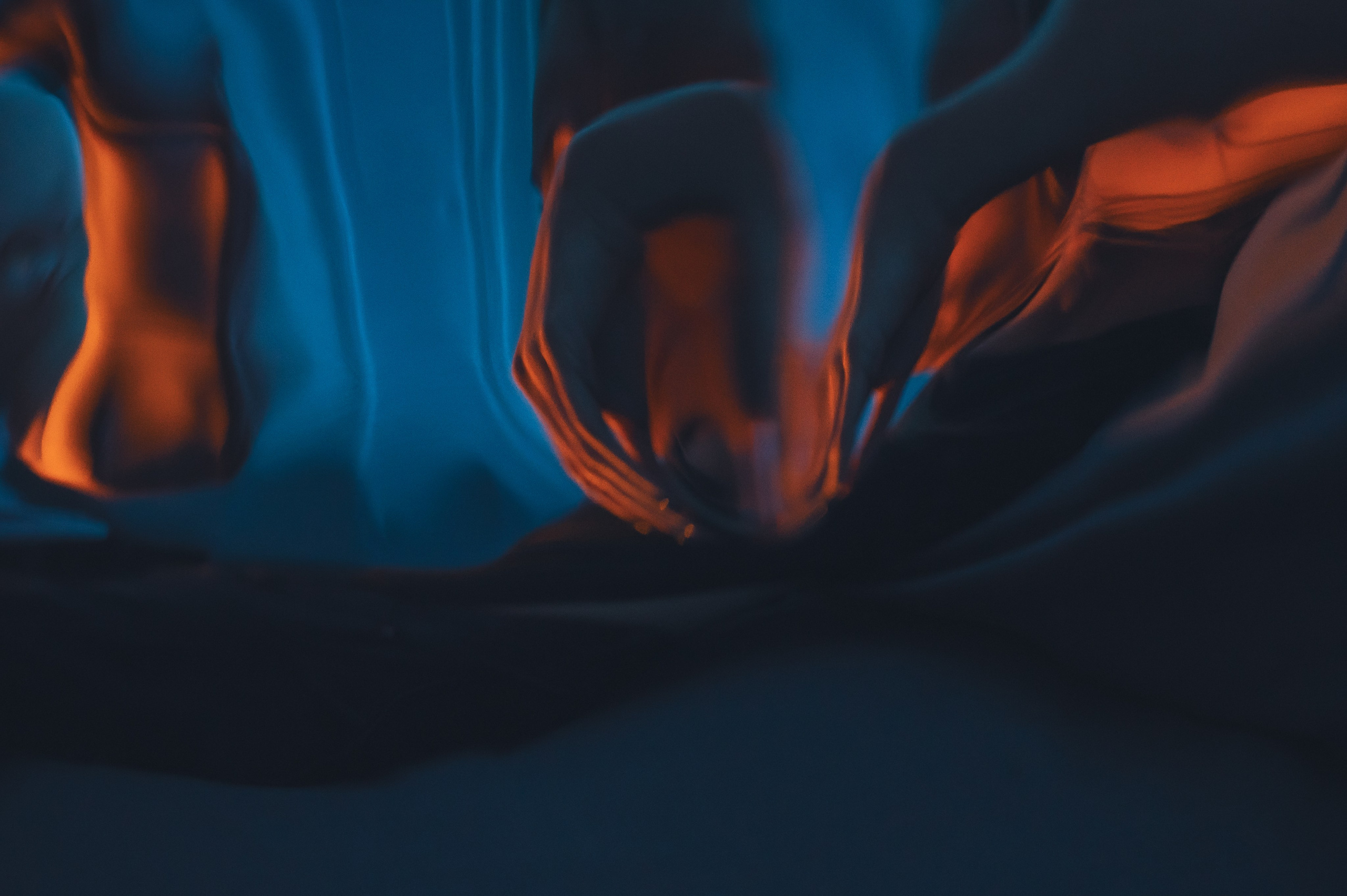 Фото проект "Внутри". Был представлен на выставке в Дортмунде Германия январь 2025 года. Спортивный фотограф в Москве Фадеева Ирина. Соревнования, турниры, чемпионаты по танцам. отчетные концерты, съемка под водой