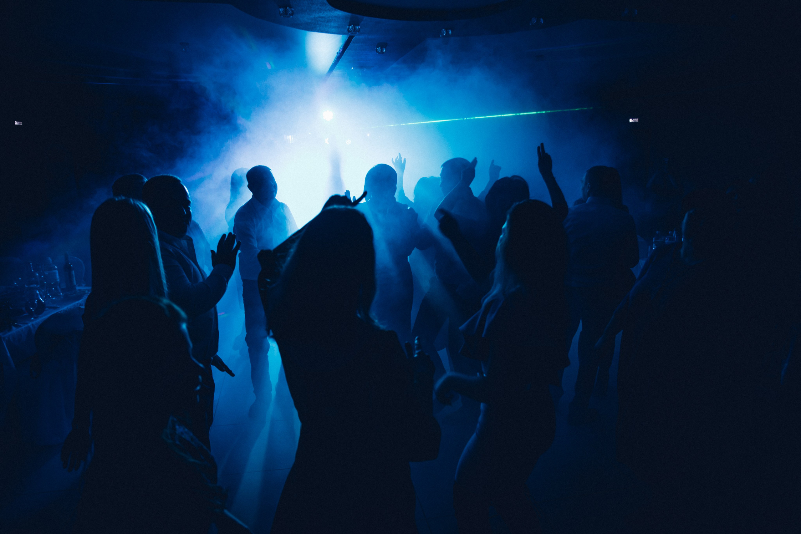 Свадебная фотосъемка. Репортажный и свадебный фотограф в Челябинске Елисеев Павел