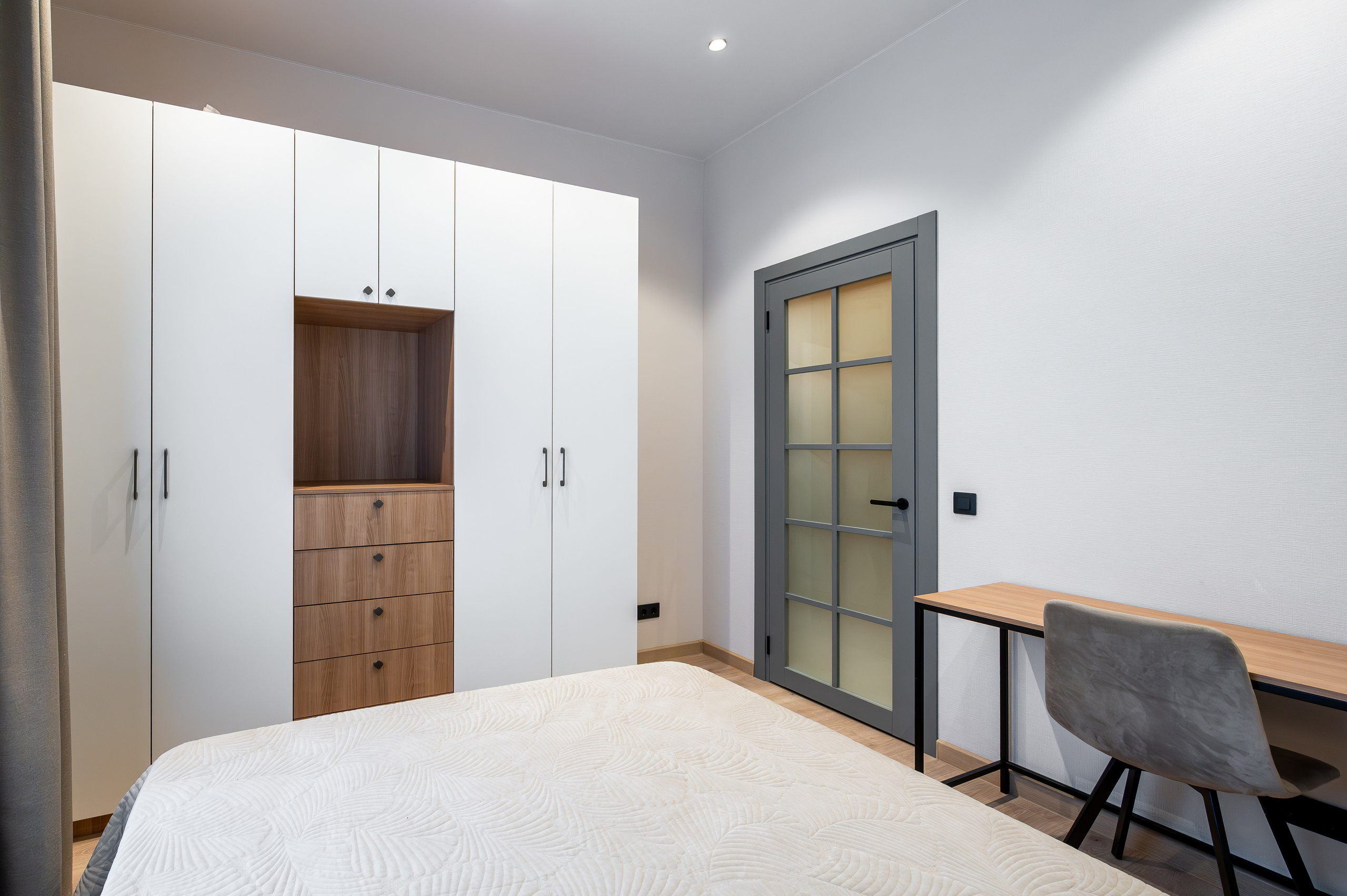 Квартира на А. Матросова 3. Интерьерный фотограф. Фото- видеосъемка недвижимости Санкт-Петербург