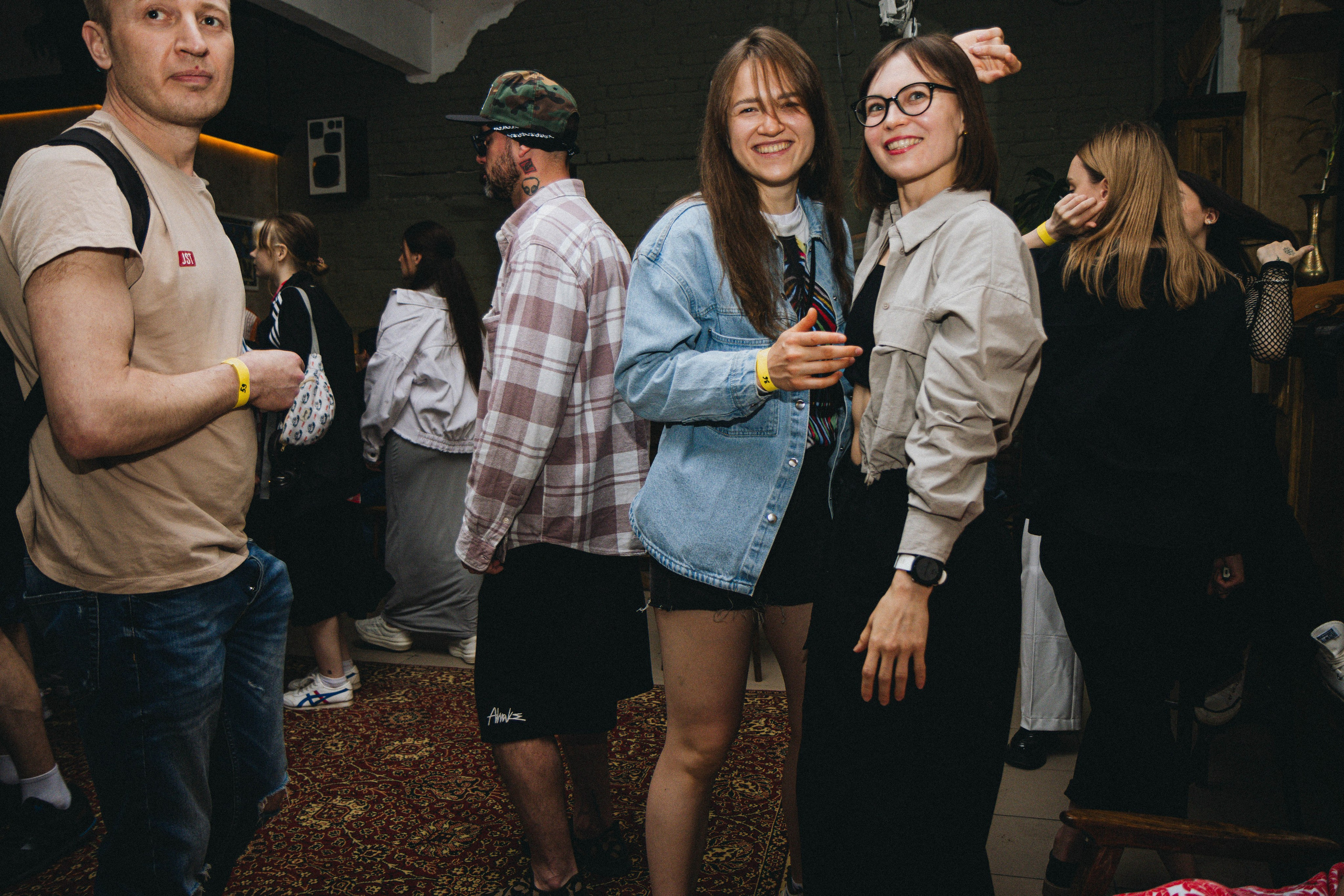 Тусовки. Фотограф Егор Огородов