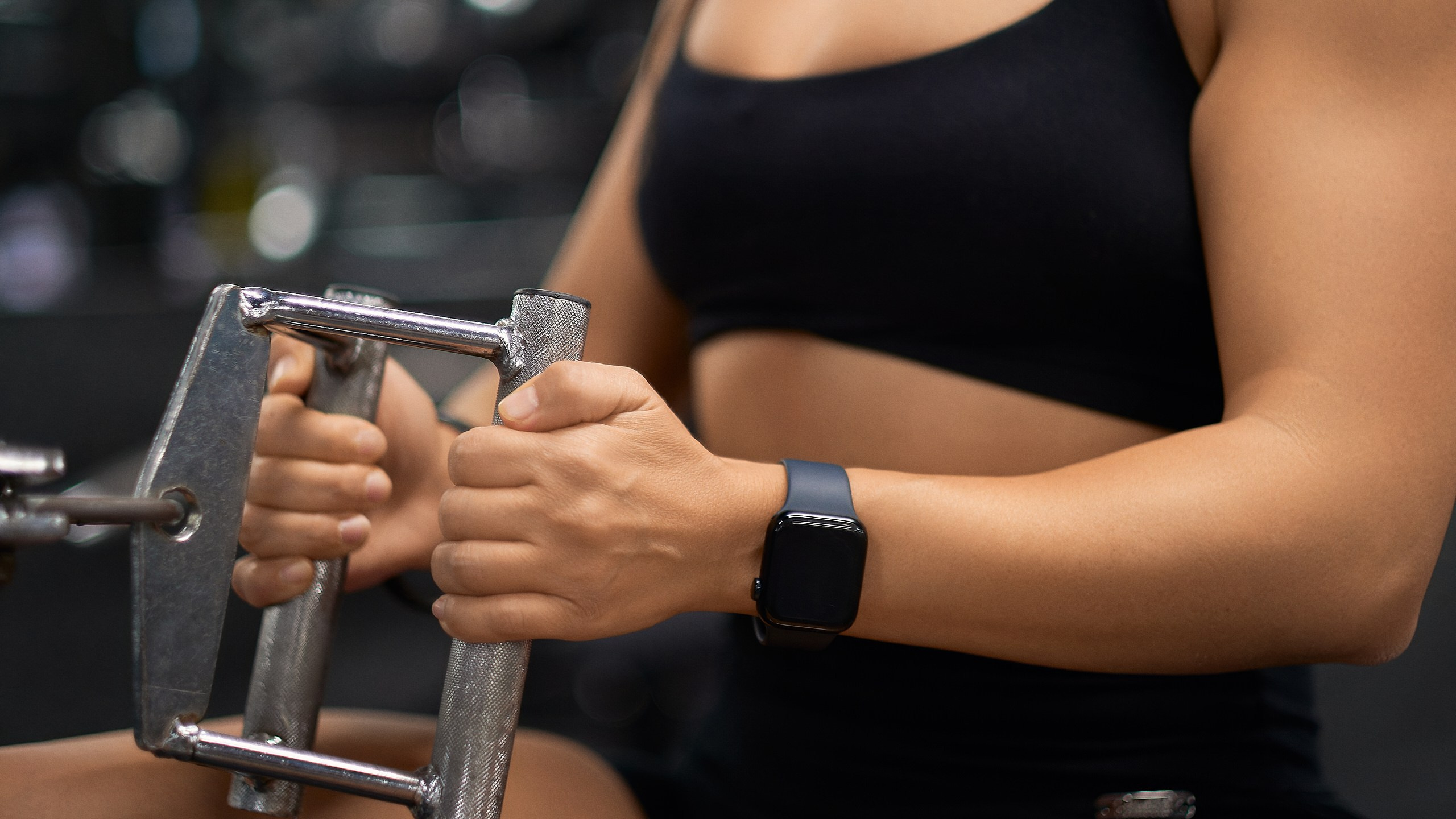 Vášeň v akcii – Fotografia športu, práce a kreatívnych procesov. Som Nikolay Samara, fotograf v Bratislave. Zameriavam sa na portréty, lifestyle, eventy a work and sport fotografiu s osobným pr