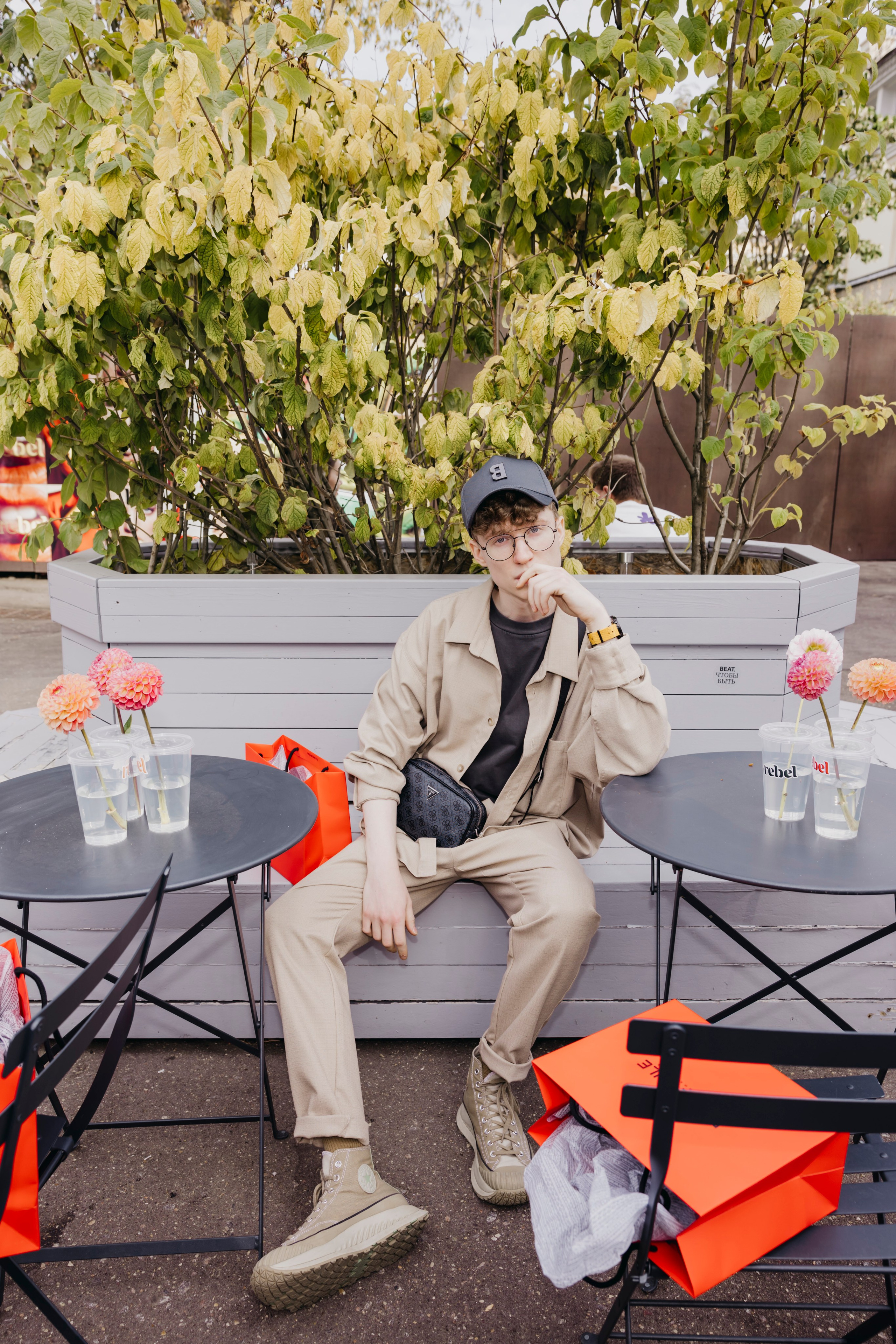 «Rebel» by «Molecule». «Птичка на проводе»: информационный портал в Москве