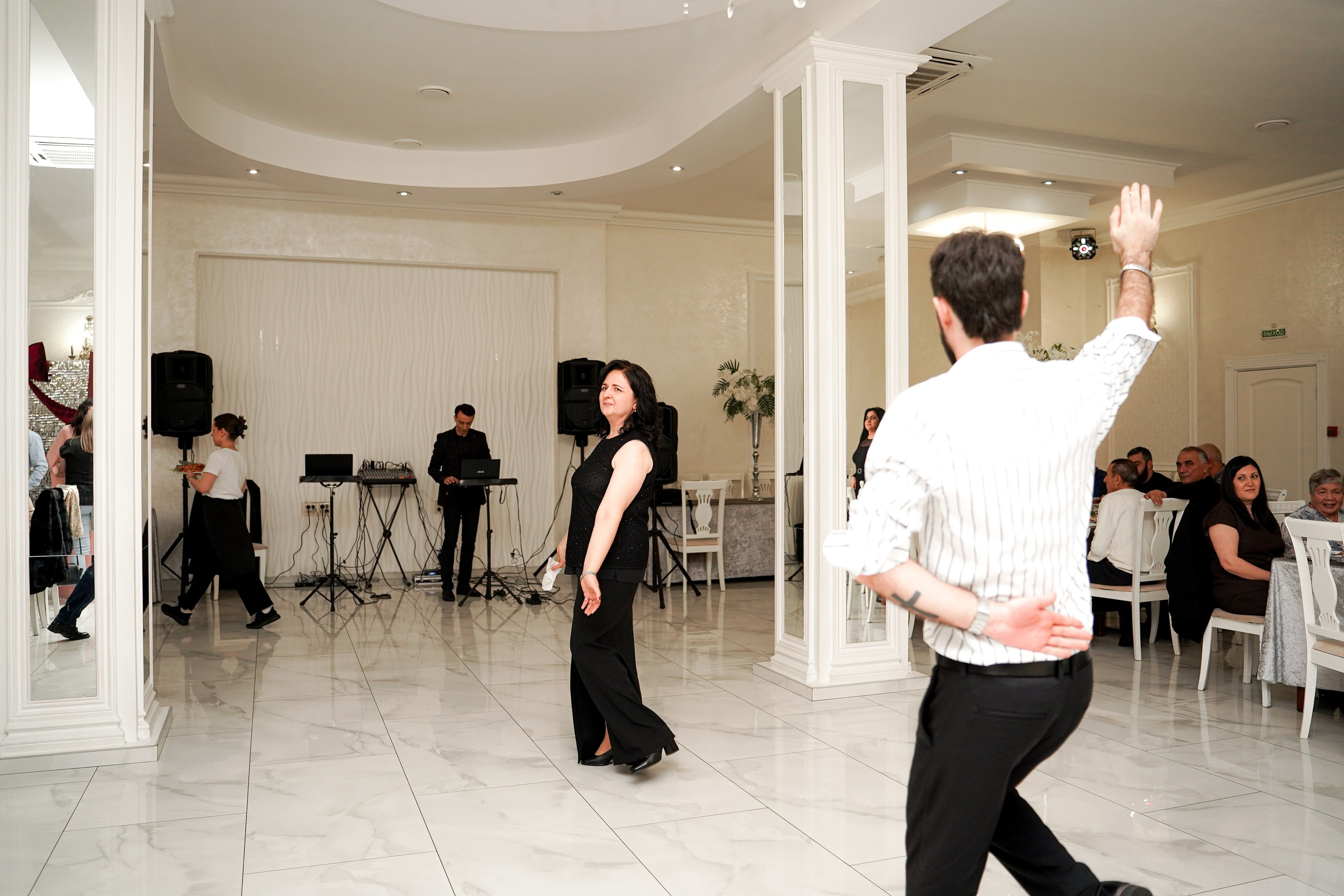 Сватовство. Свадебный фотограф в Ростове-на-Дону. Таинство Крещения и Венчания, семейные фотосессии. Алёна Чёботова