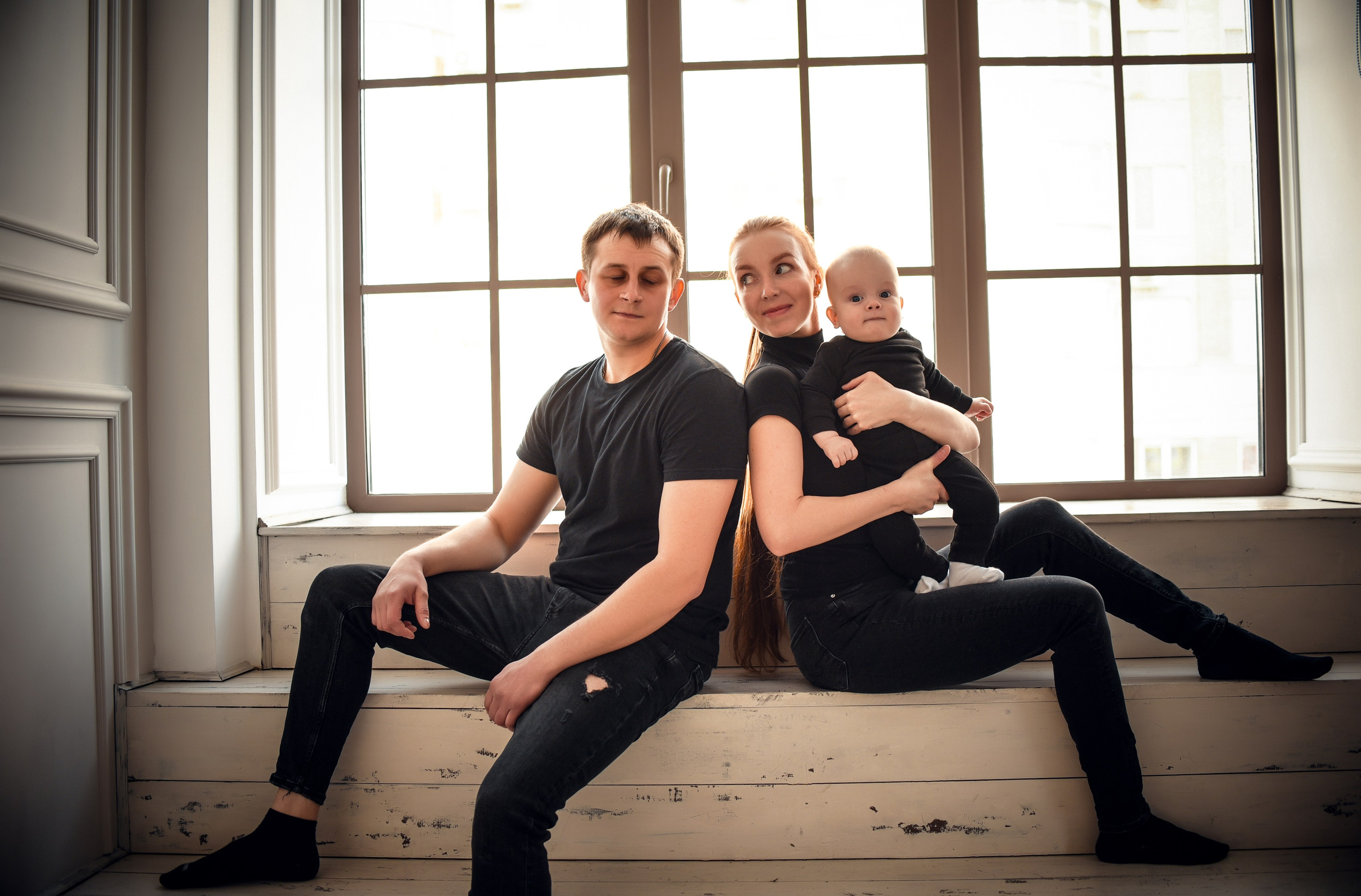 Семейная студийная фотосессия 3. Свадебный, семейный, детский, контент фотограф в Омске Максим Ильин