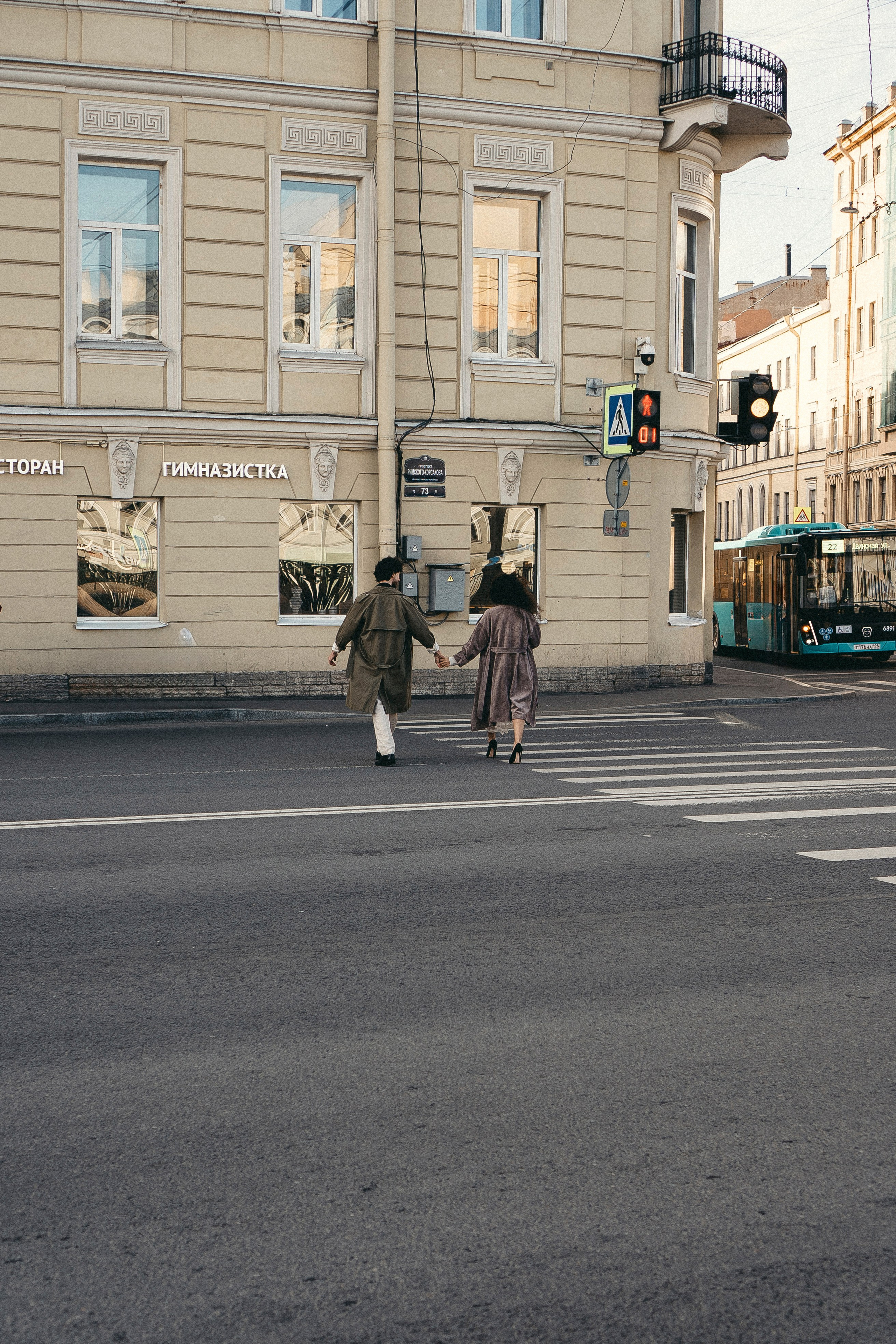 СВАДЕБНАЯ ПРОГУЛКА ПО ПЕТРОГРАДКЕ ВЕСНОЙ. СВАДЕБНАЯ ФОТОСЕССИИЯ НА ПЕТРОГРАДКЕ. Профессиональный фотограф, Санкт-Петербург — Виктория Богомолова