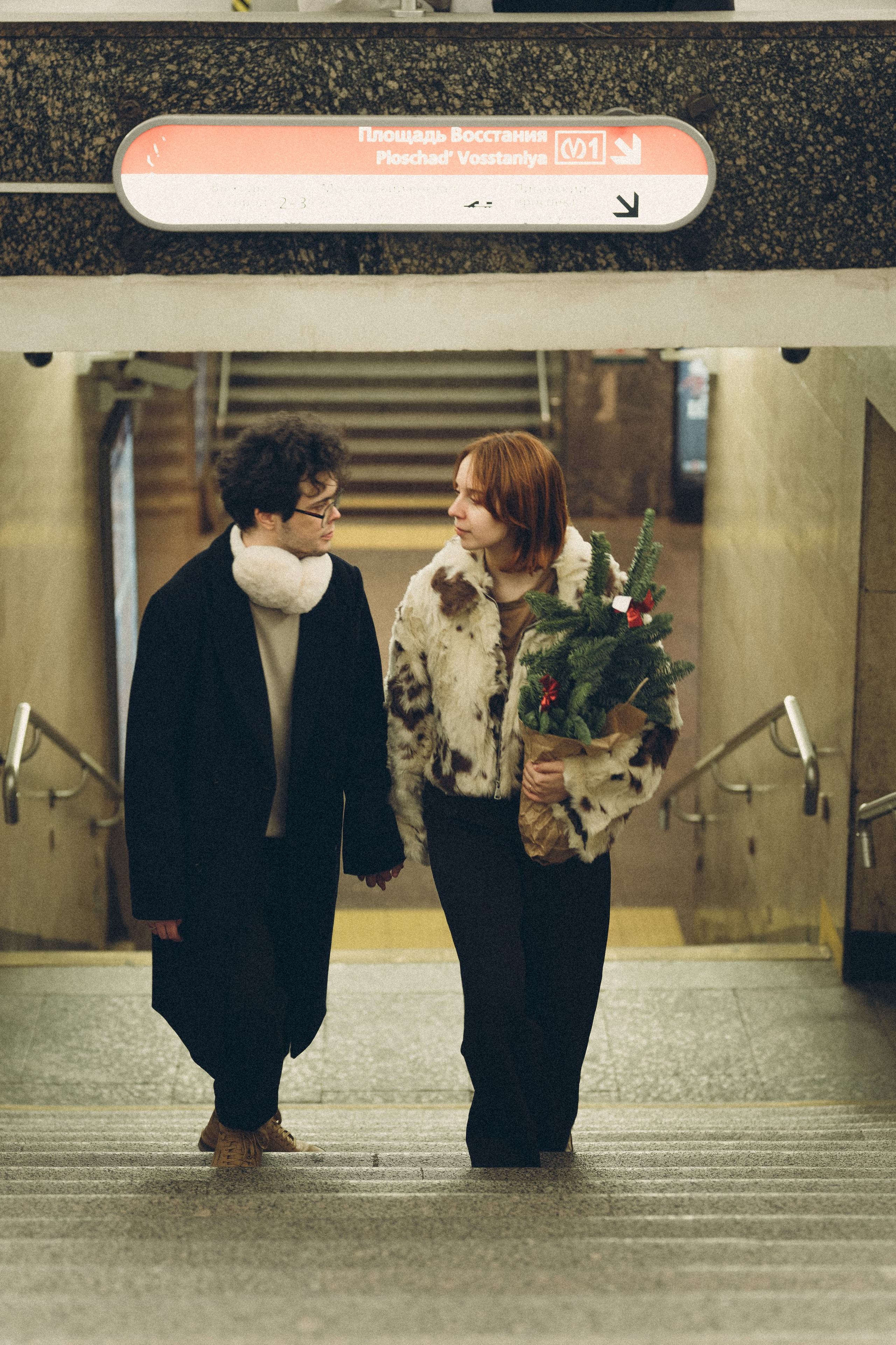 НОВОГОДНЯЯ ФОТОСЕСИИЯ ПАРЫ В МЕТРО ЛЮБОВЬ. Профессиональный фотограф, Санкт-Петербург — Виктория Богомолова