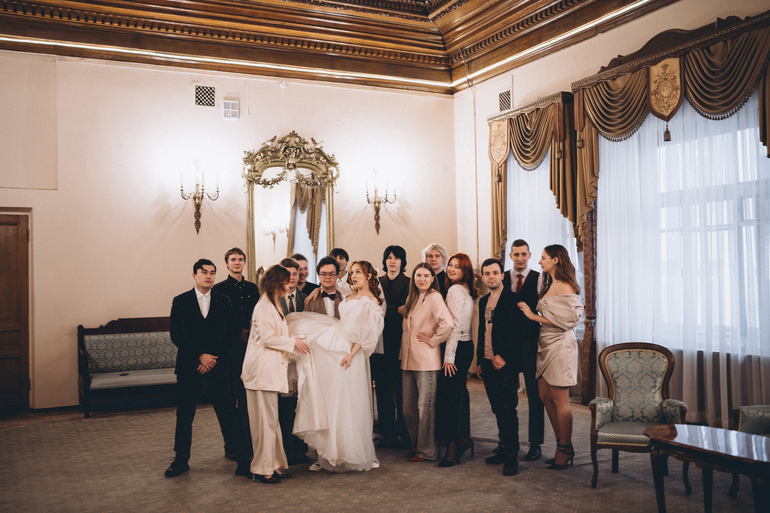 СВАДЕБНАЯ СЬЕМКА ВО ВТОРОМ ДВОРЦЕ С ГОСТЯМИ И ПРОГУЛКА В ТАВРИЧЕСКОМ САДУ. Профессиональный фотограф, Санкт-Петербург — Виктория Богомолова