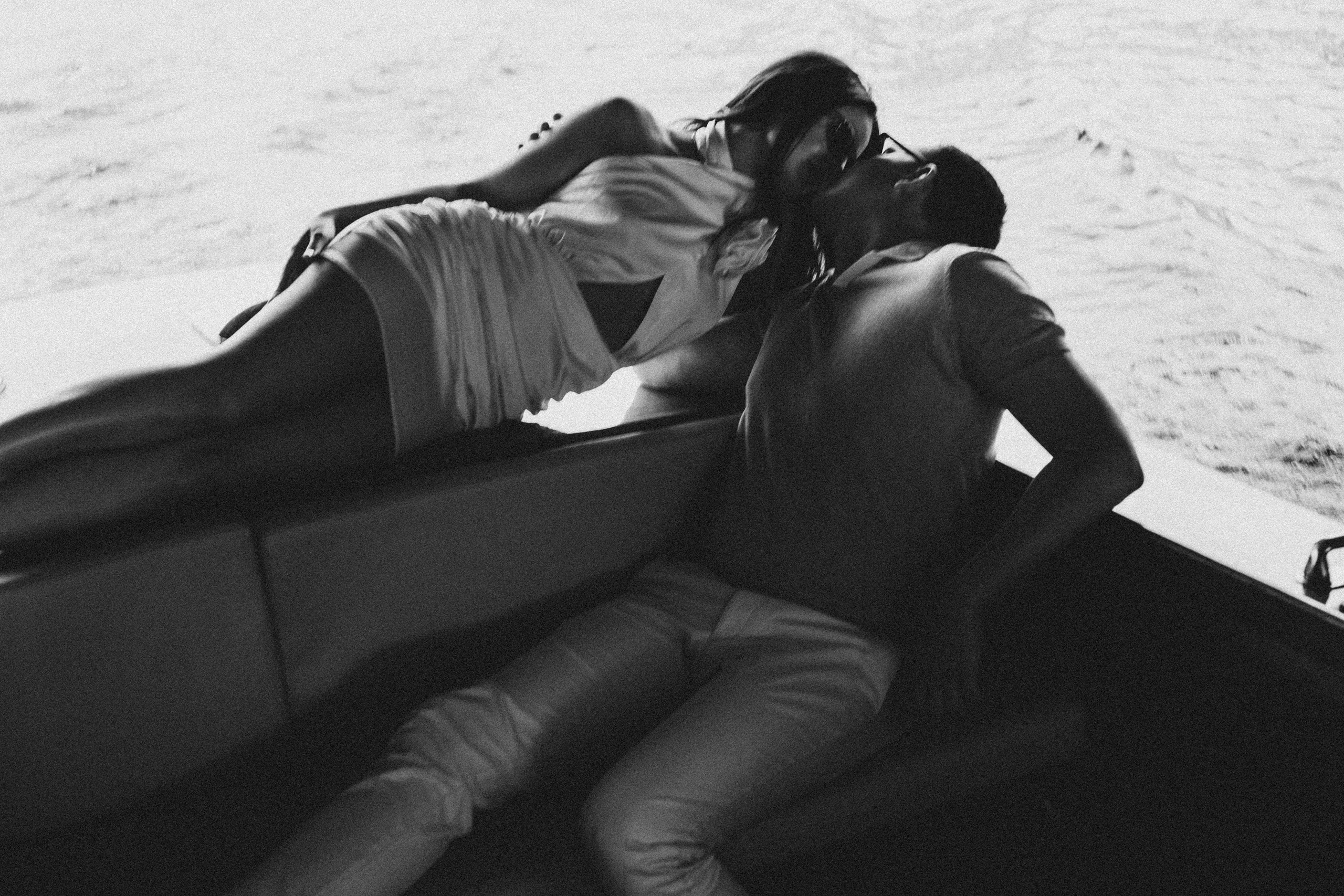 СВАДЕНБНАЯ СЬЕМКА НА КАТЕРЕ ПО КАНАЛАМ САНКТ-ПЕТЕРБУРГА И В АКВАТОРИИ НЕВЫ. Профессиональный фотограф, Санкт-Петербург — Виктория Богомолова