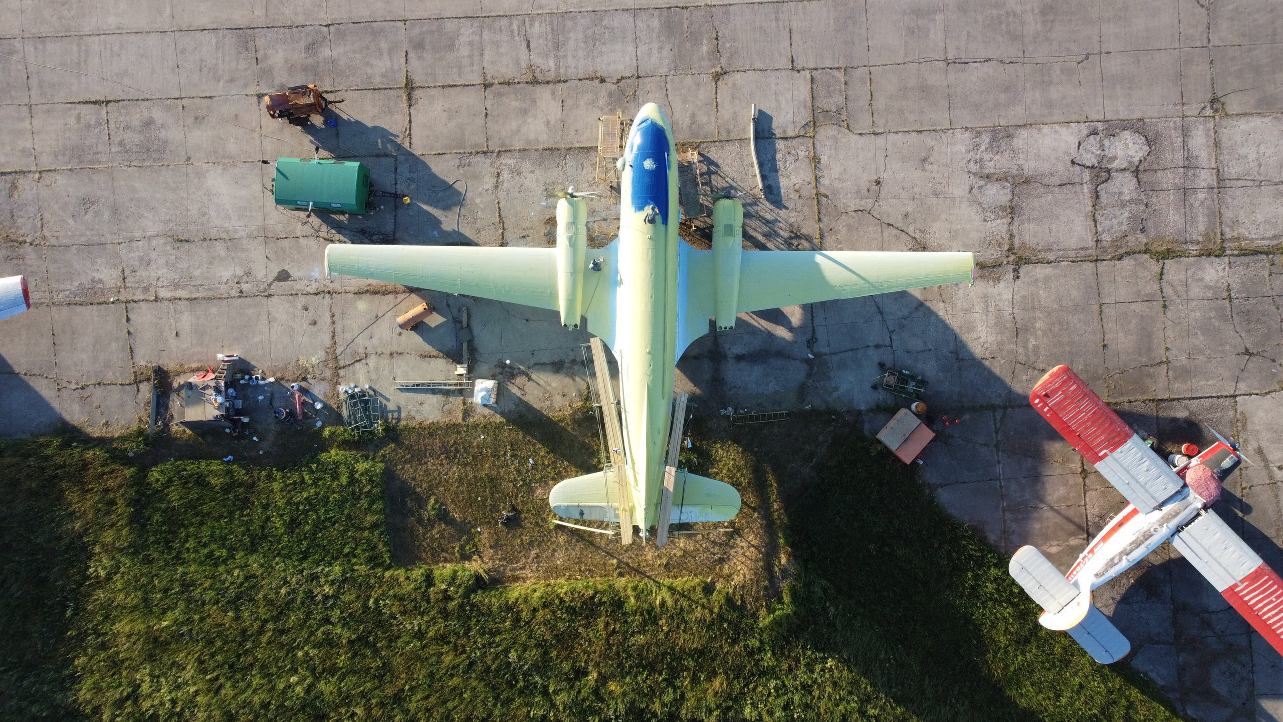 Ил-14Т «Голубая Мечта» — покраска (2022г). Фотоальбом показывающий увлекательный мир авиации и мир медведей Андрея Иванова