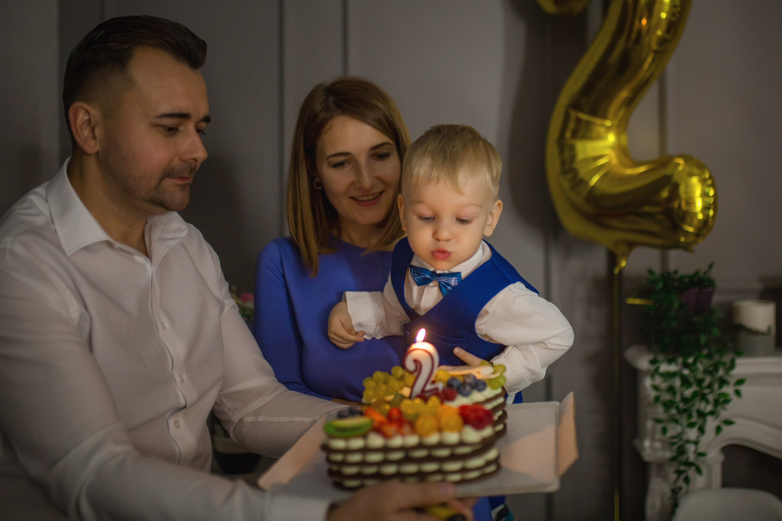 2 годика Артемию. Фотограф на Крещение, семейный фотограф в Москве