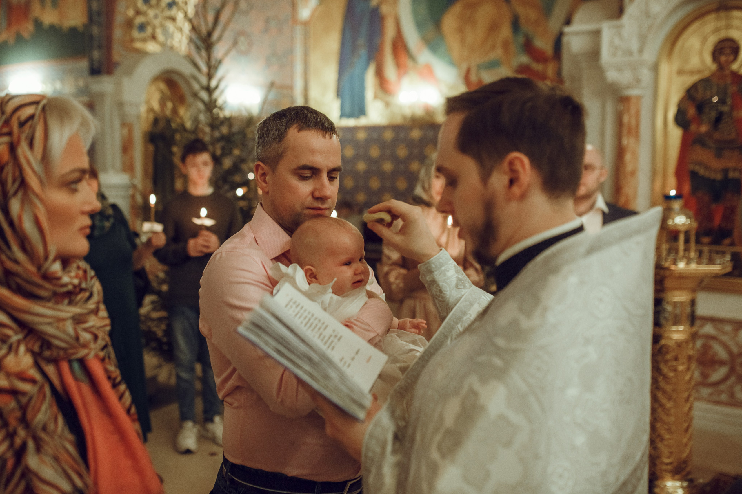 Крещение Виктории. Фотограф на Крещение, семейный фотограф в Москве