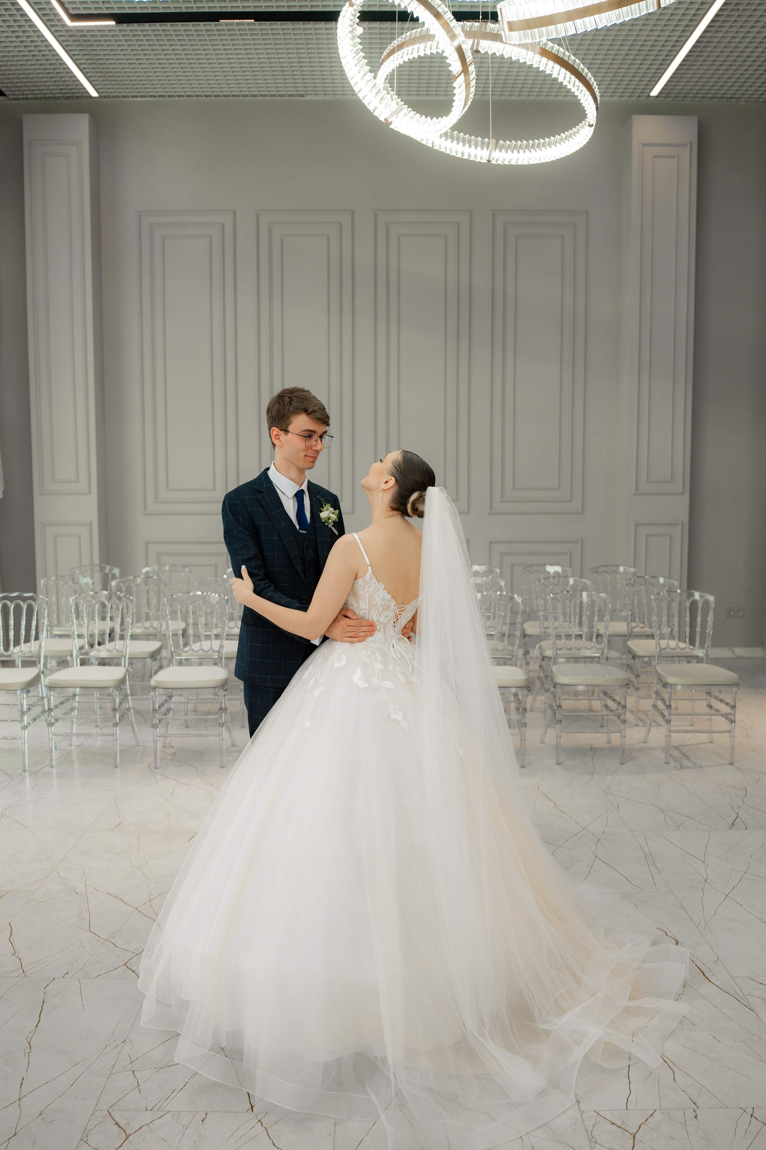 Свадебные фотографии в ЗАГСЕ 