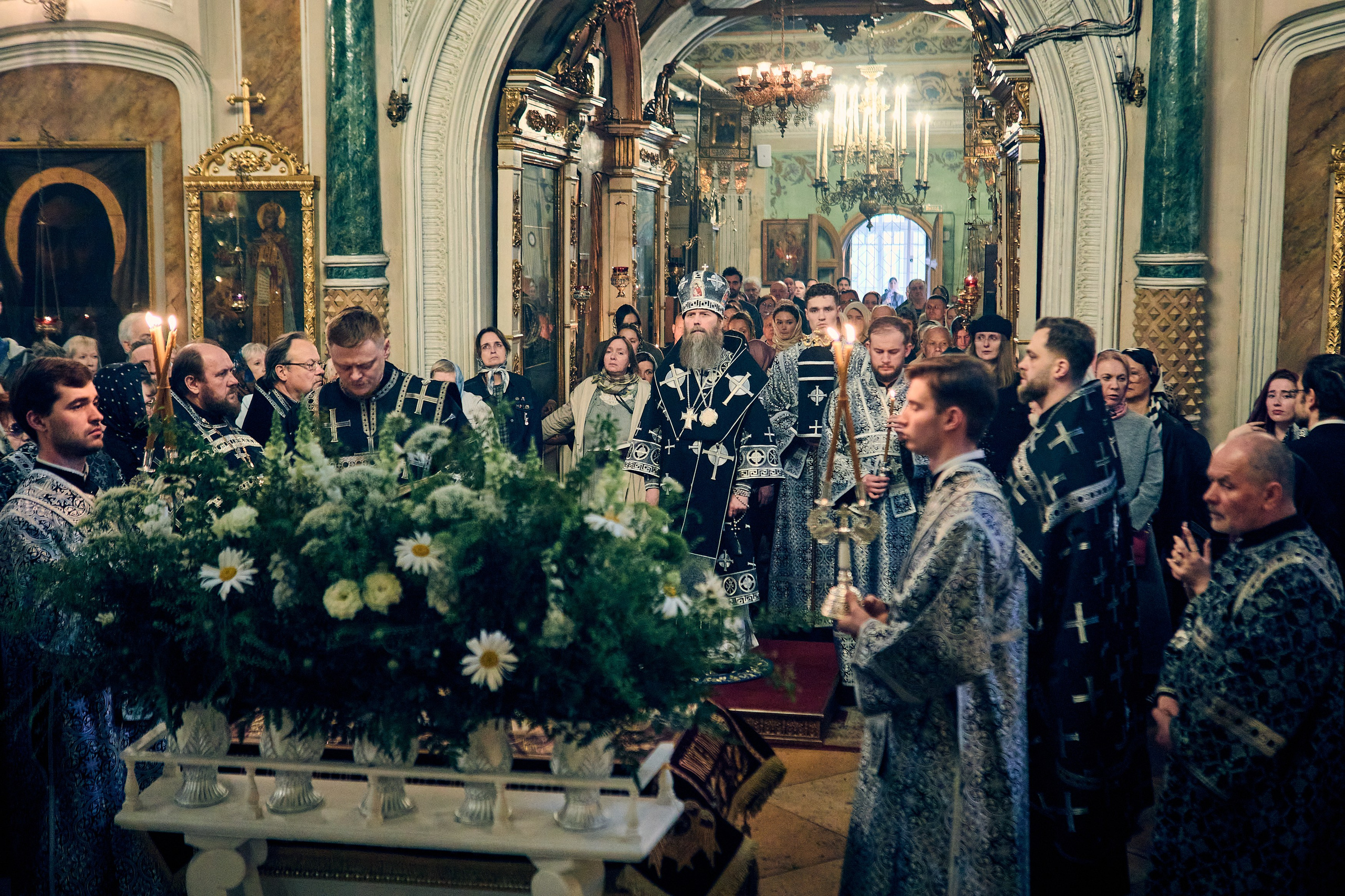 Утреня Погребение Спасителя. DMITRY MOISEENKO — фотограф, художник, топ-стилист