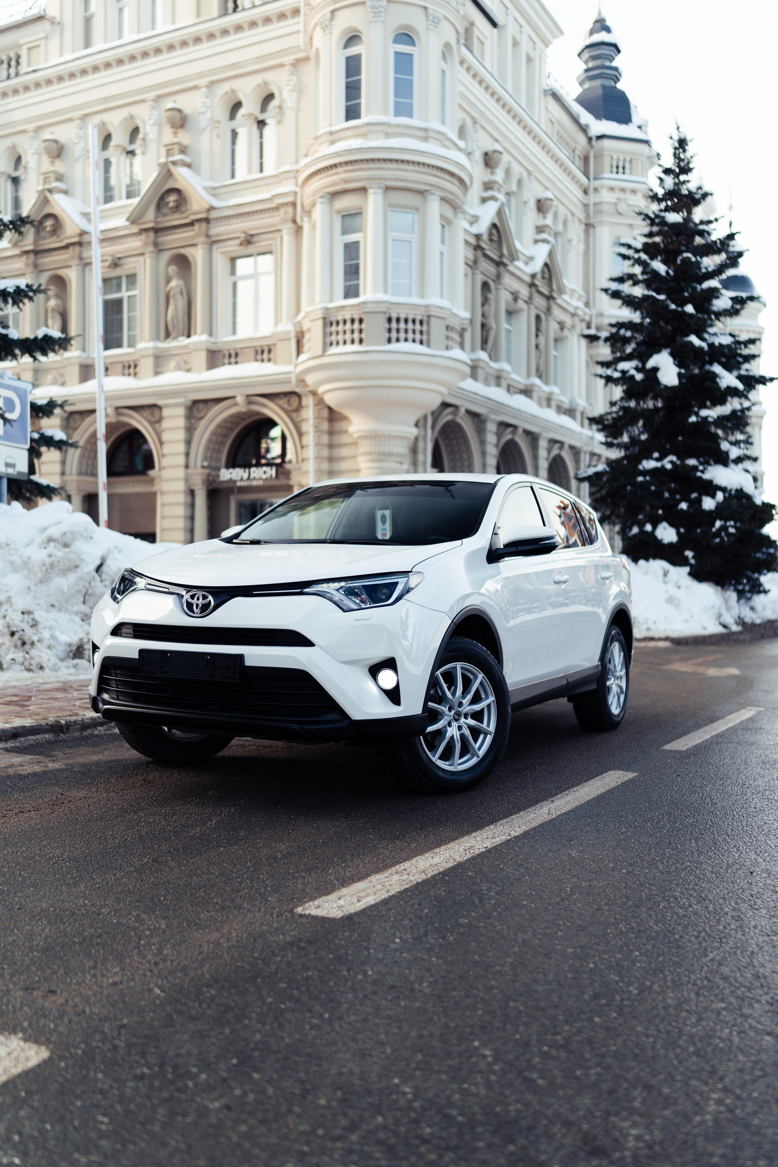Toyota RAV4. Фотограф в СПБ Алмаз Камаев