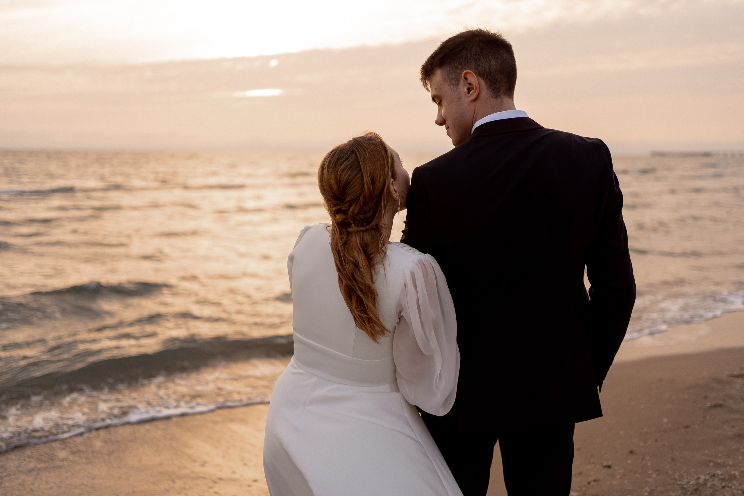 Свадебная прогулка на море в Анапе. Карпенко Марина свадебный и семейный фотограф Анапа, Краснодар, Геленджик, Сочи, Темрюк