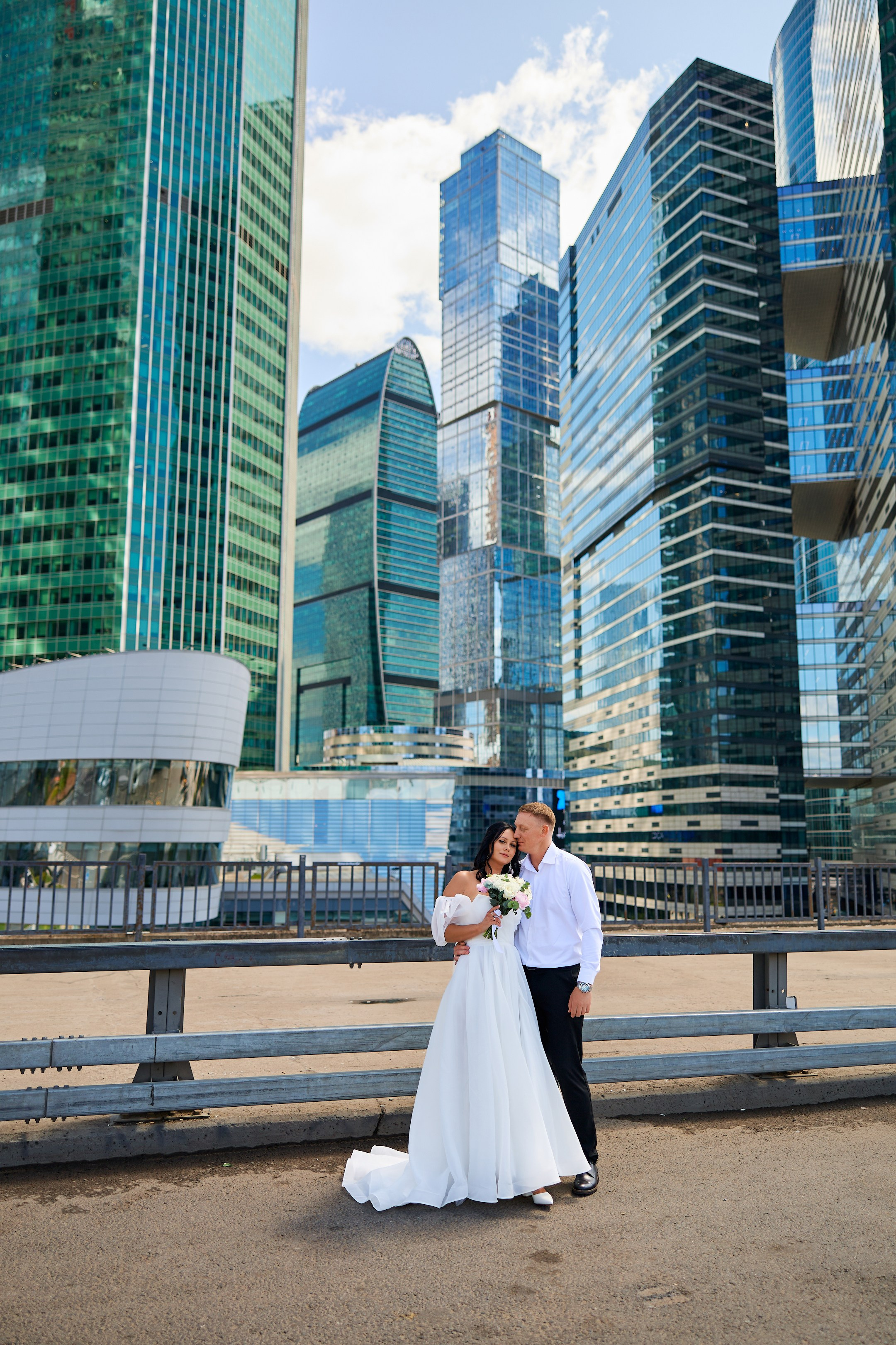 Свадебная фотосессия в Москва-Сити. Свадебный фотограф Сергей Колбинский