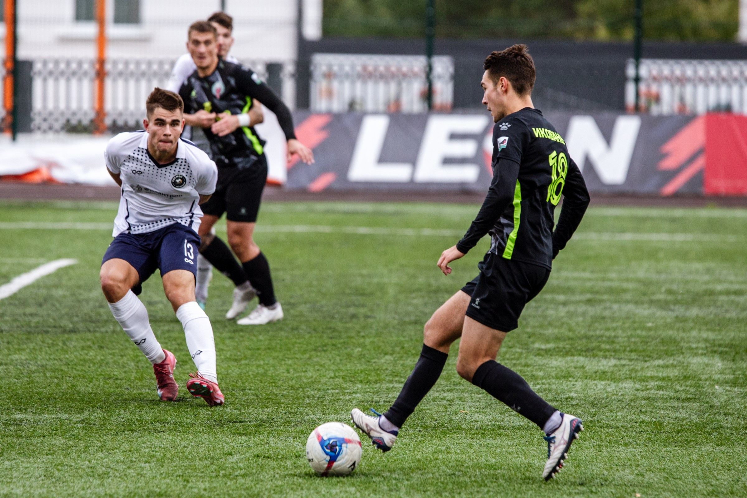 Первенство России по футболу LEON-Вторая лига Б | ФК Иркутск — Космос (Долгопрудный) | 14.09.25. Фотограф в Иркутске Евгения Айвазова