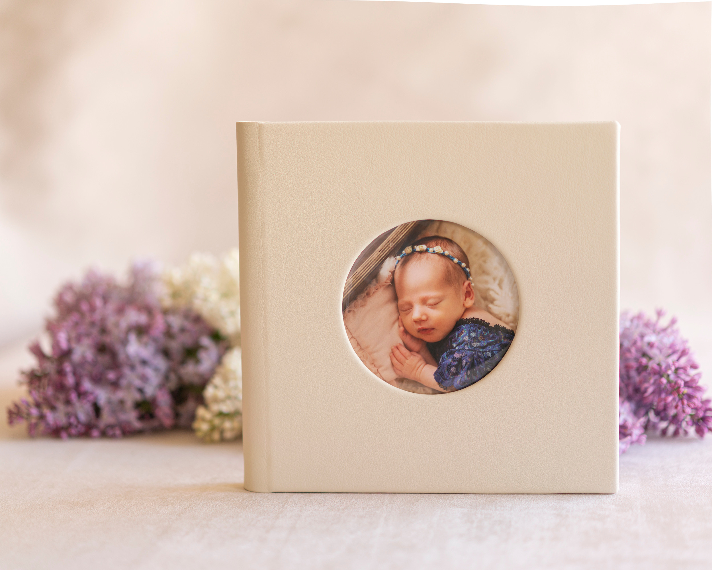 Фотокнига «Экокожа». Душевный фотограф в Санкт-Петербурге. Свадебные и семейные фотосессии