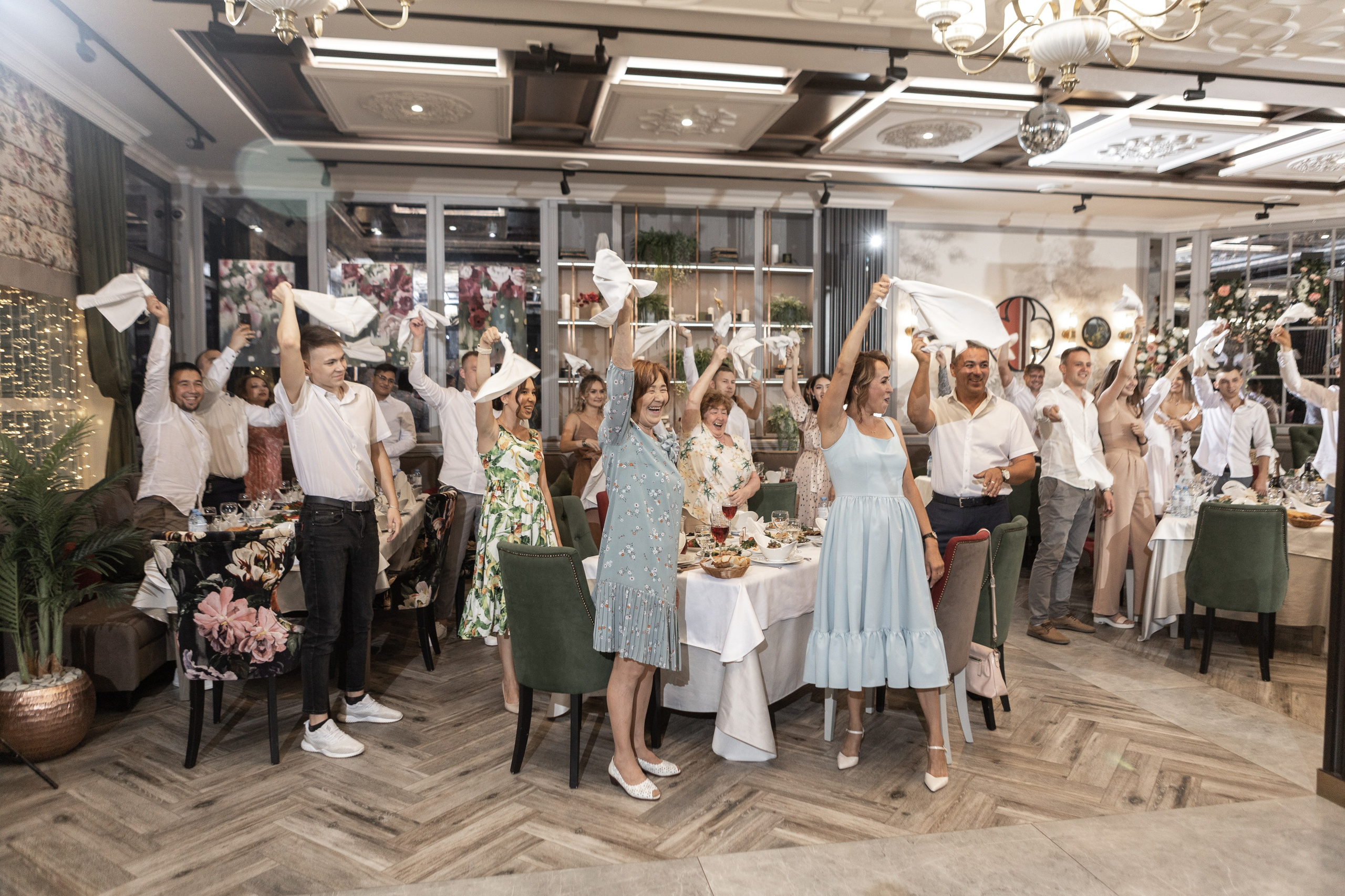 Свадебный фотограф Уфа — Руслан ГабдлисламовЖивые эмоции, красивые кадры, воспоминания на всю жизнь.Работаю по всей Республике Башкортоста. Свадебный фотограф Уфа Руслан Габдлисламов