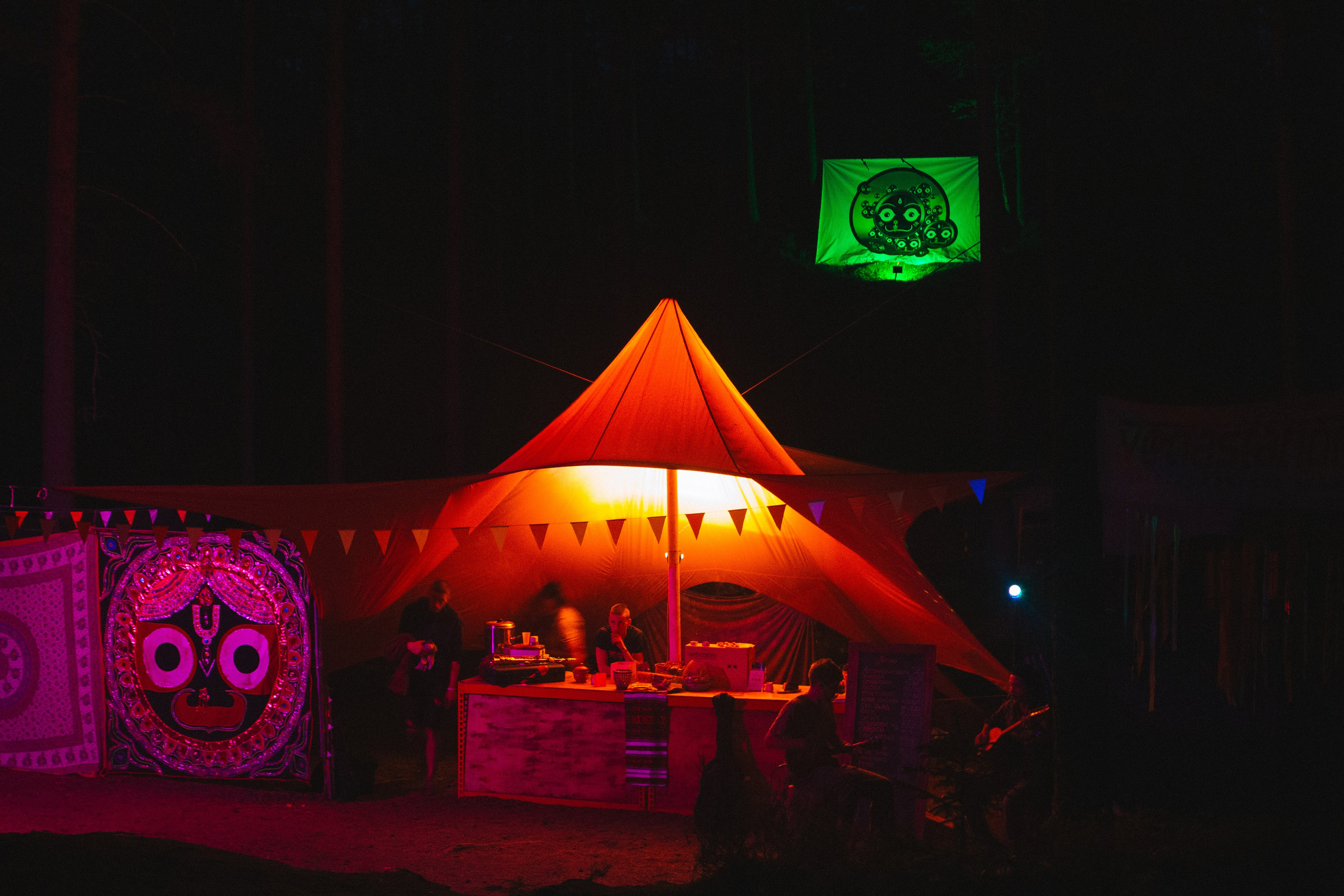 Ленинградская область (серия книг «Крым — Путь к Свободе»)». Репортажный фотограф во Всеволожске и Санкт-Петербурге Владимир Капустин