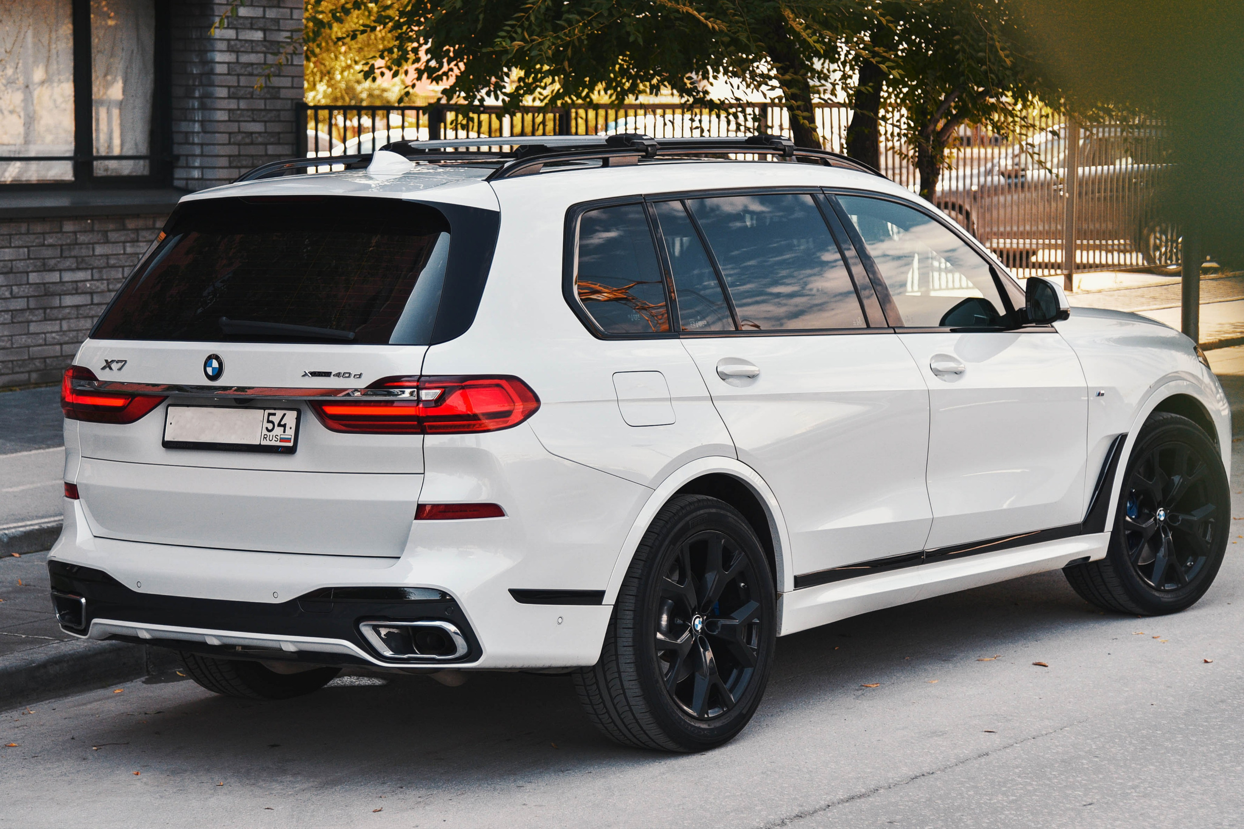 Фотографии BMW X7 в&nbsp;Новосибирске. Автомобильный фотограф Чанчин Владимир