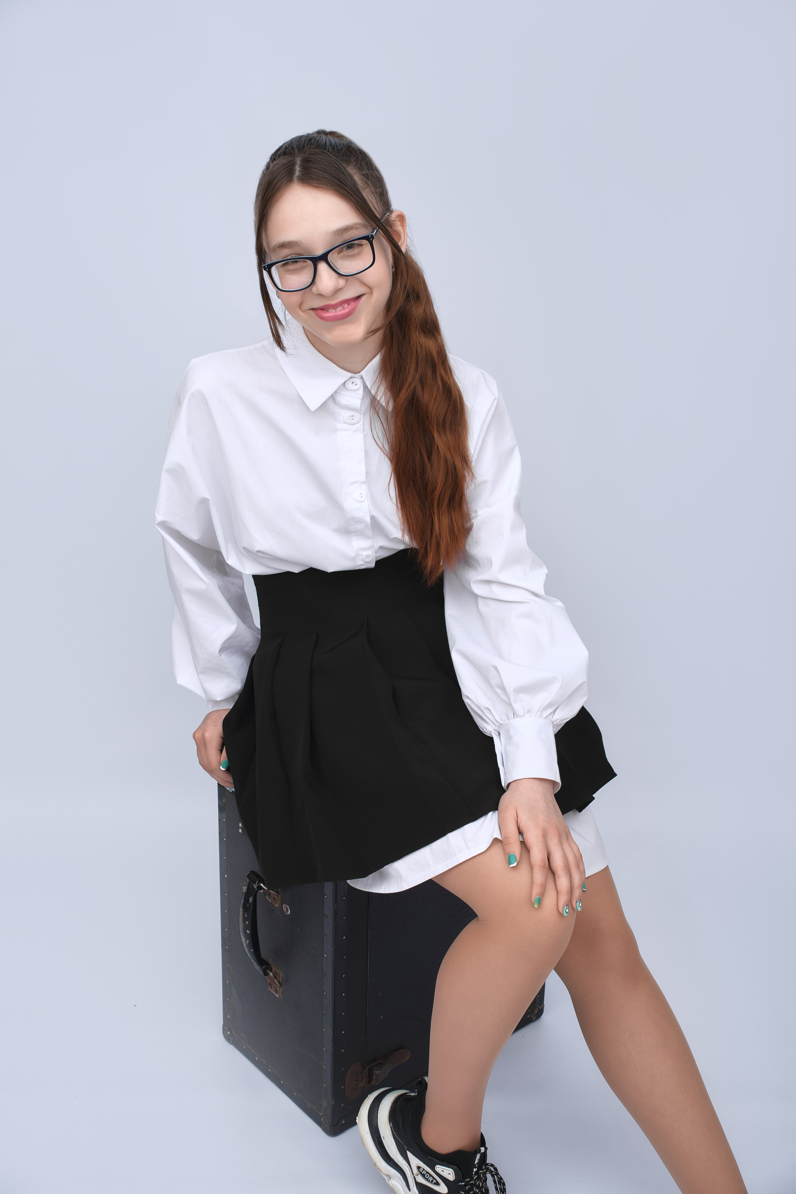 Для каталога на фоне (с моделью). Семейный и женский фотограф в Новомосковске и Узловой Михеева Татьяна