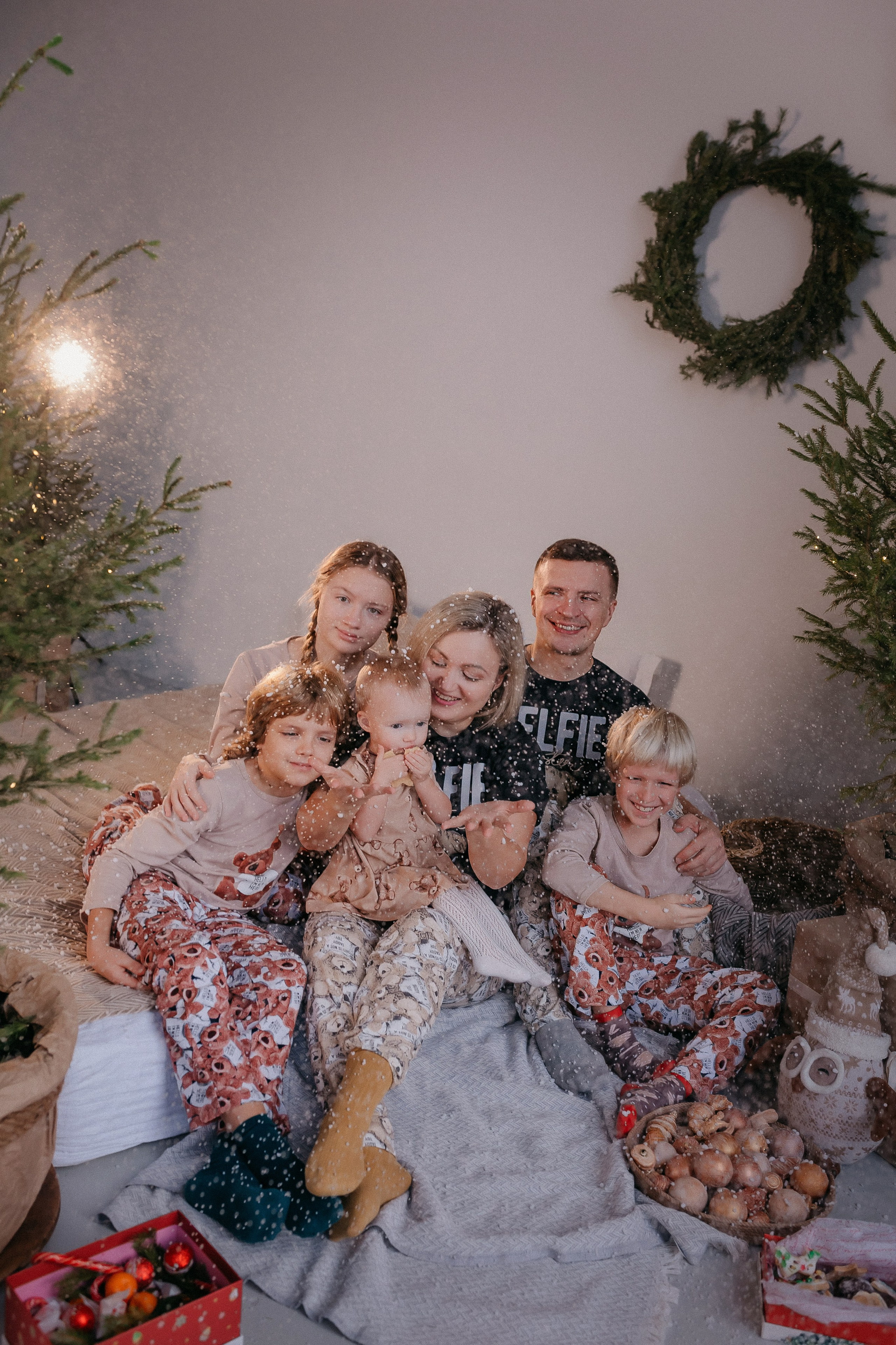 Женя и Лёша +4 Новогодняя. Семейный фотограф в Сургуте