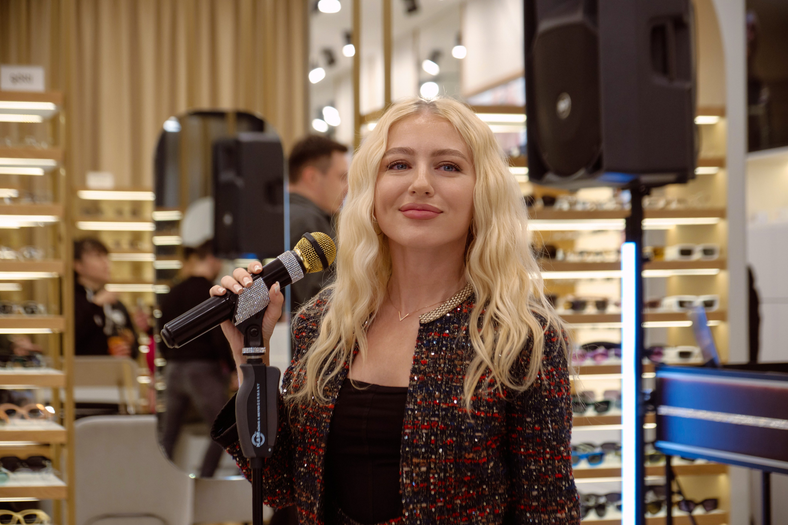 ОПТИК ЦЕНТ. Свадебный фотограф в Екатеринбурге Соседков Евгений