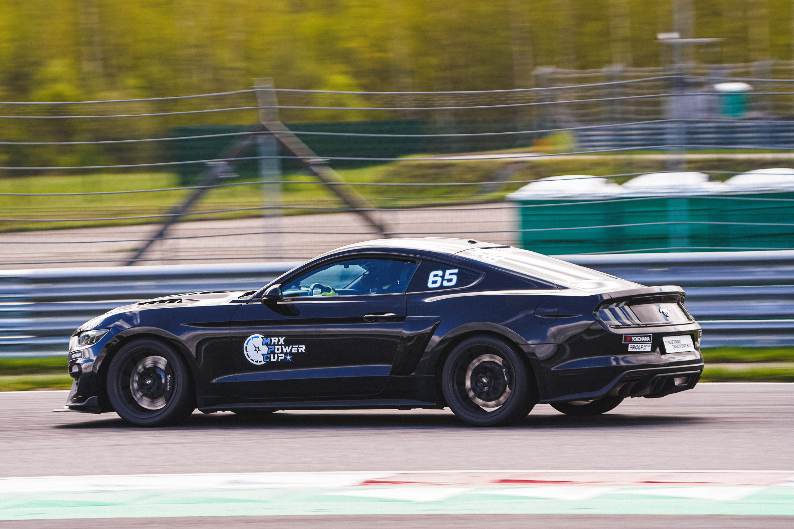 Mustang track days. Автомобильный фотограф Шакая Кирилл