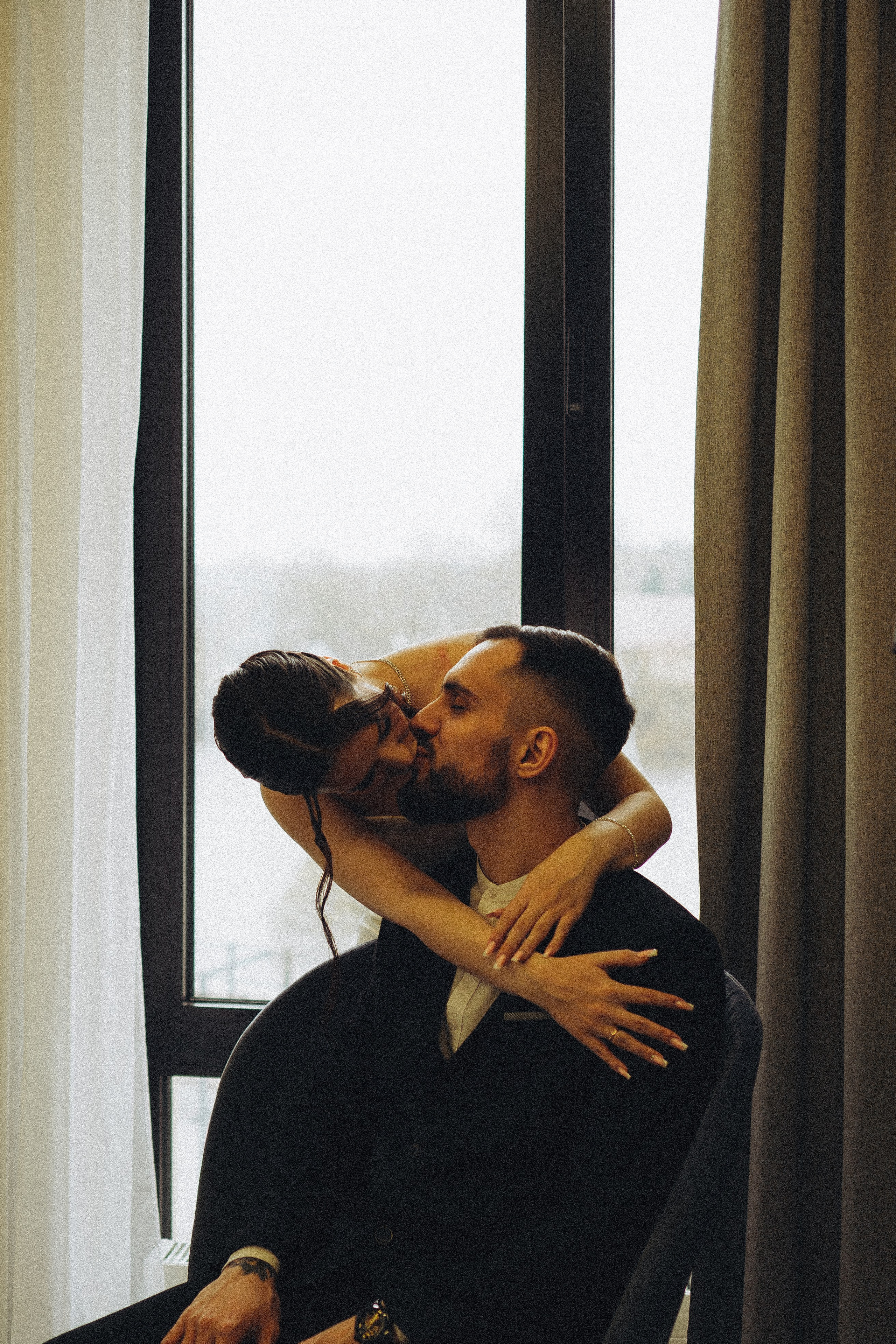 СВАДЕБНАЯ СЬЕМКА СБОРОВ ЖЕНИХА И НЕВЕСТЫ В ОТЕЛЕ И ТАКЖЕ ФОТОСЕССИИЯ В ОТЕЛЕЕ МЕГАПОЛИС БРЯНСК. Профессиональный фотограф, Санкт-Петербург — Виктория Богомолова