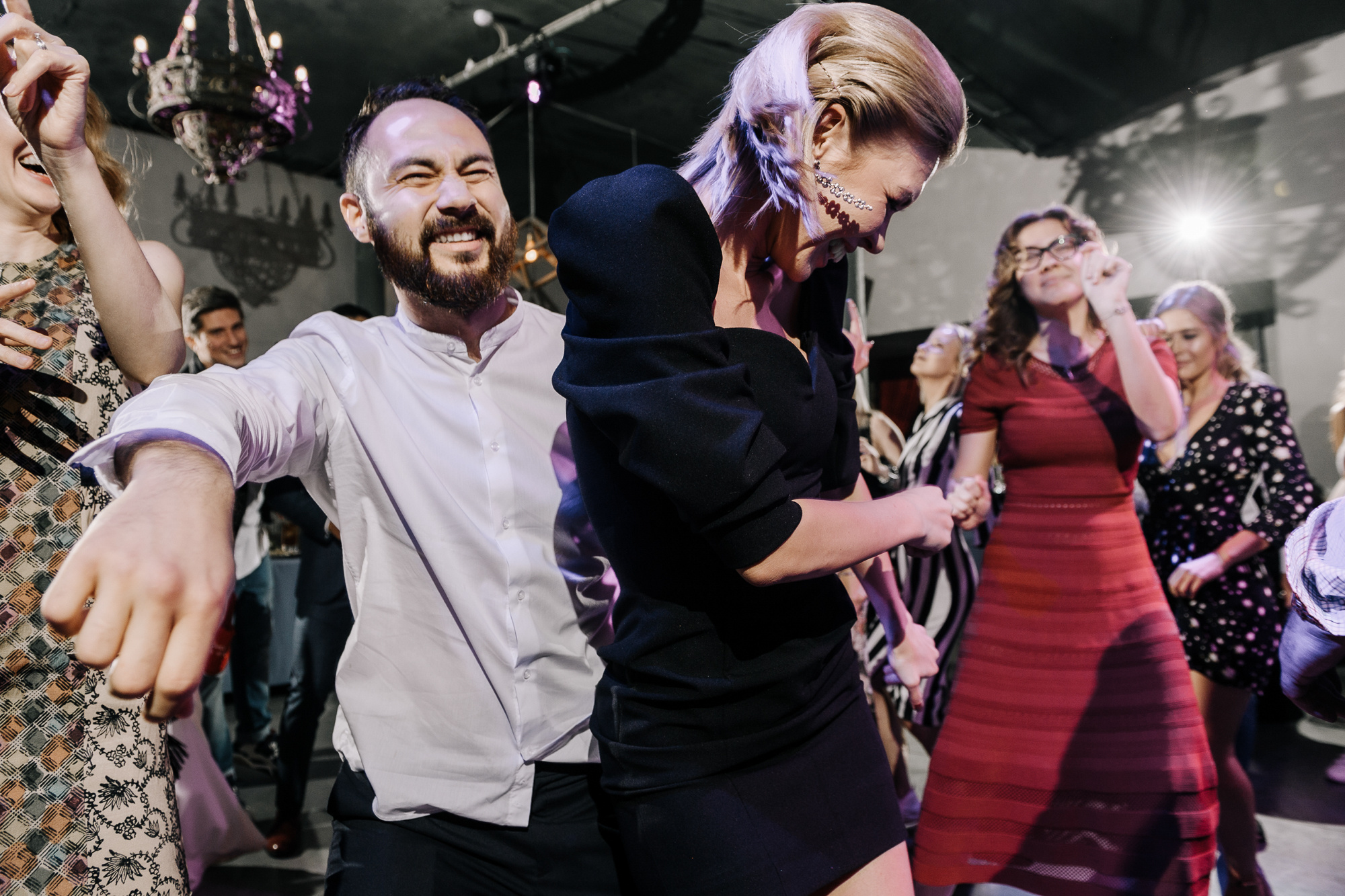 Drink, dance, kiss or go away. Алина Посторонка