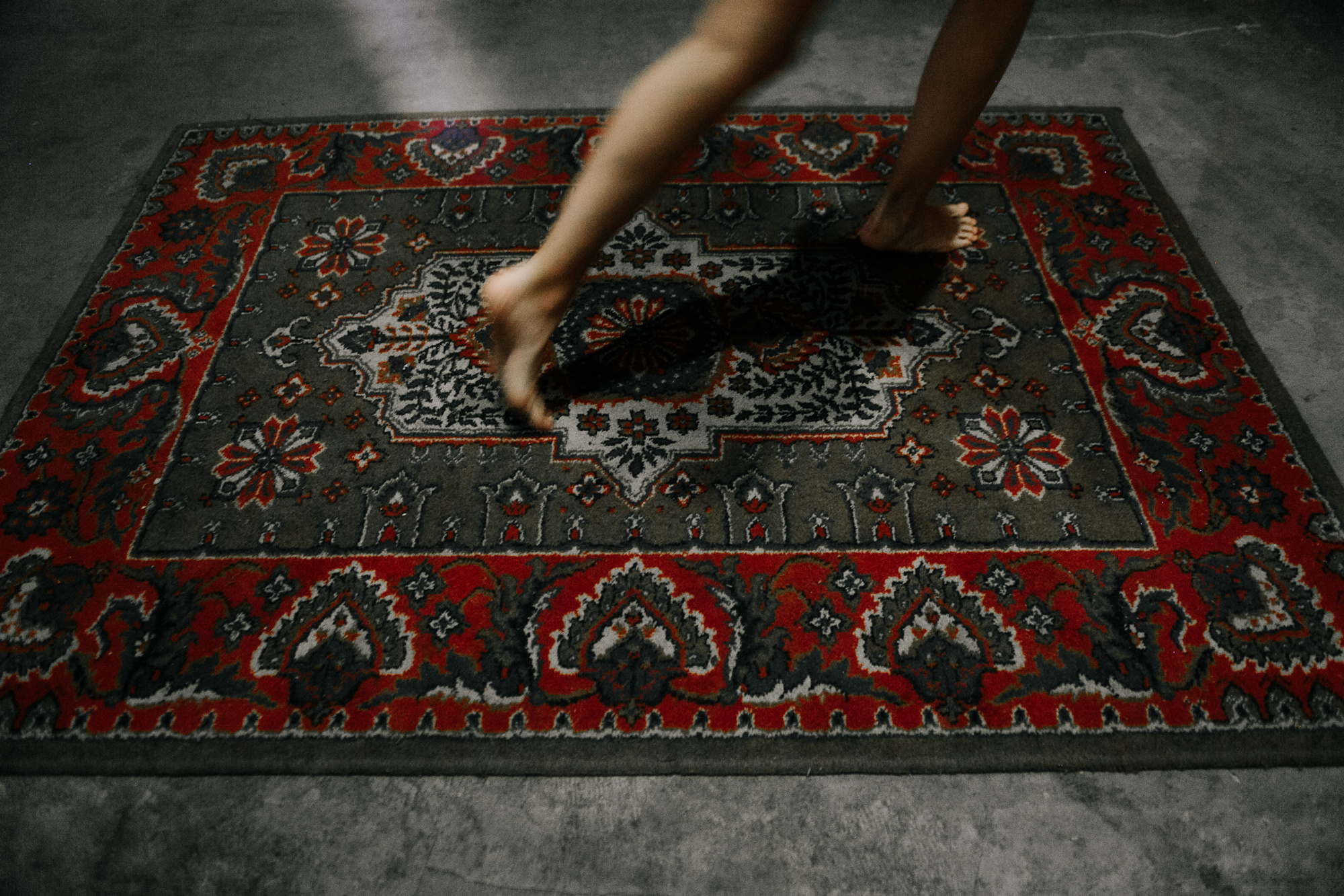 Drink, dance, kiss or go away. Алина Посторонка