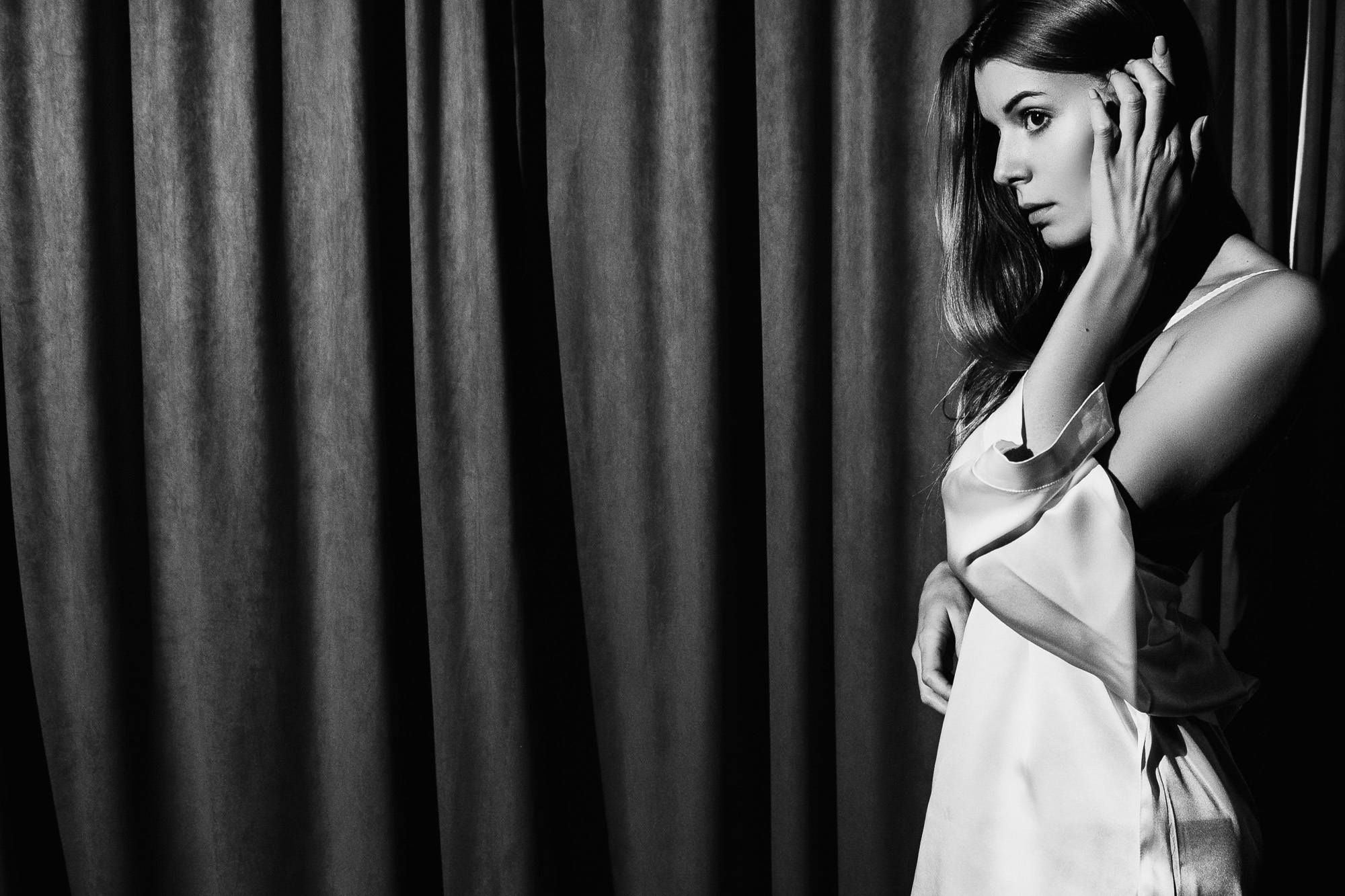 Drink, dance, kiss or go away. Алина Посторонка