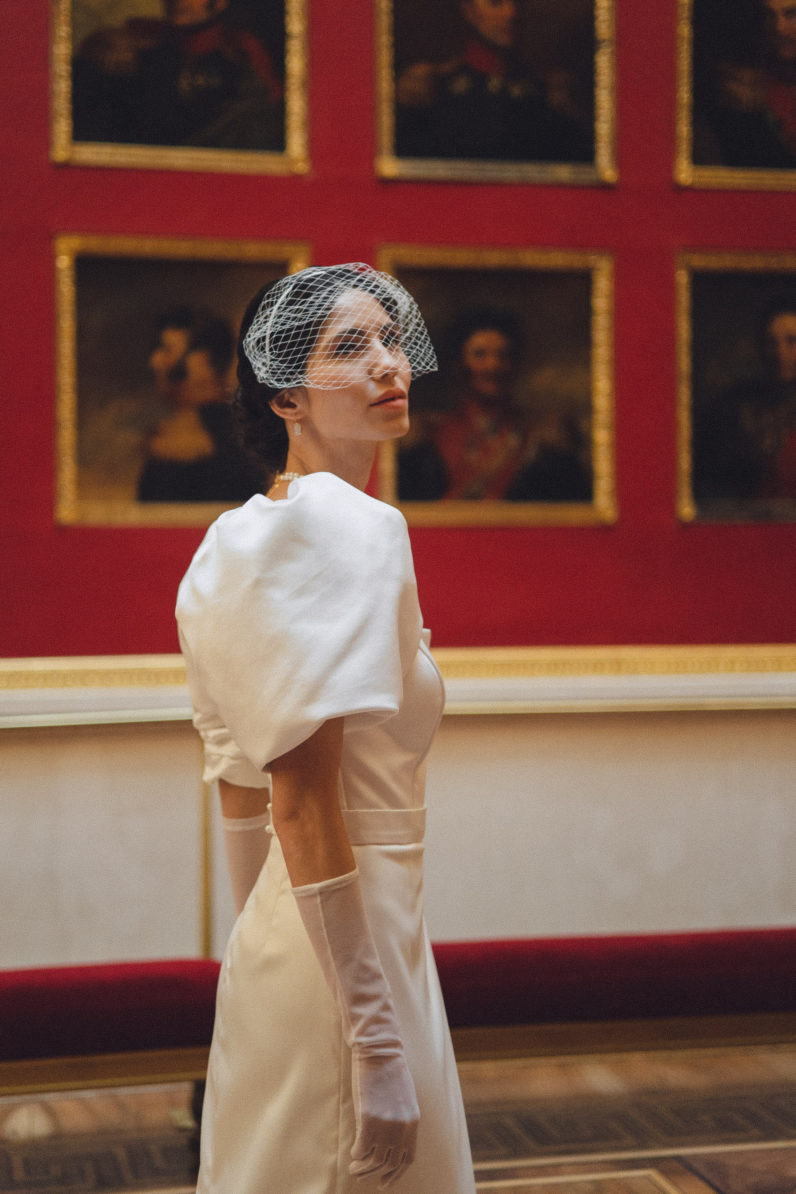 Свадебная съемка в Эрмитаже. Фотограф в Санкт-Петербурге Осокина Елизавета