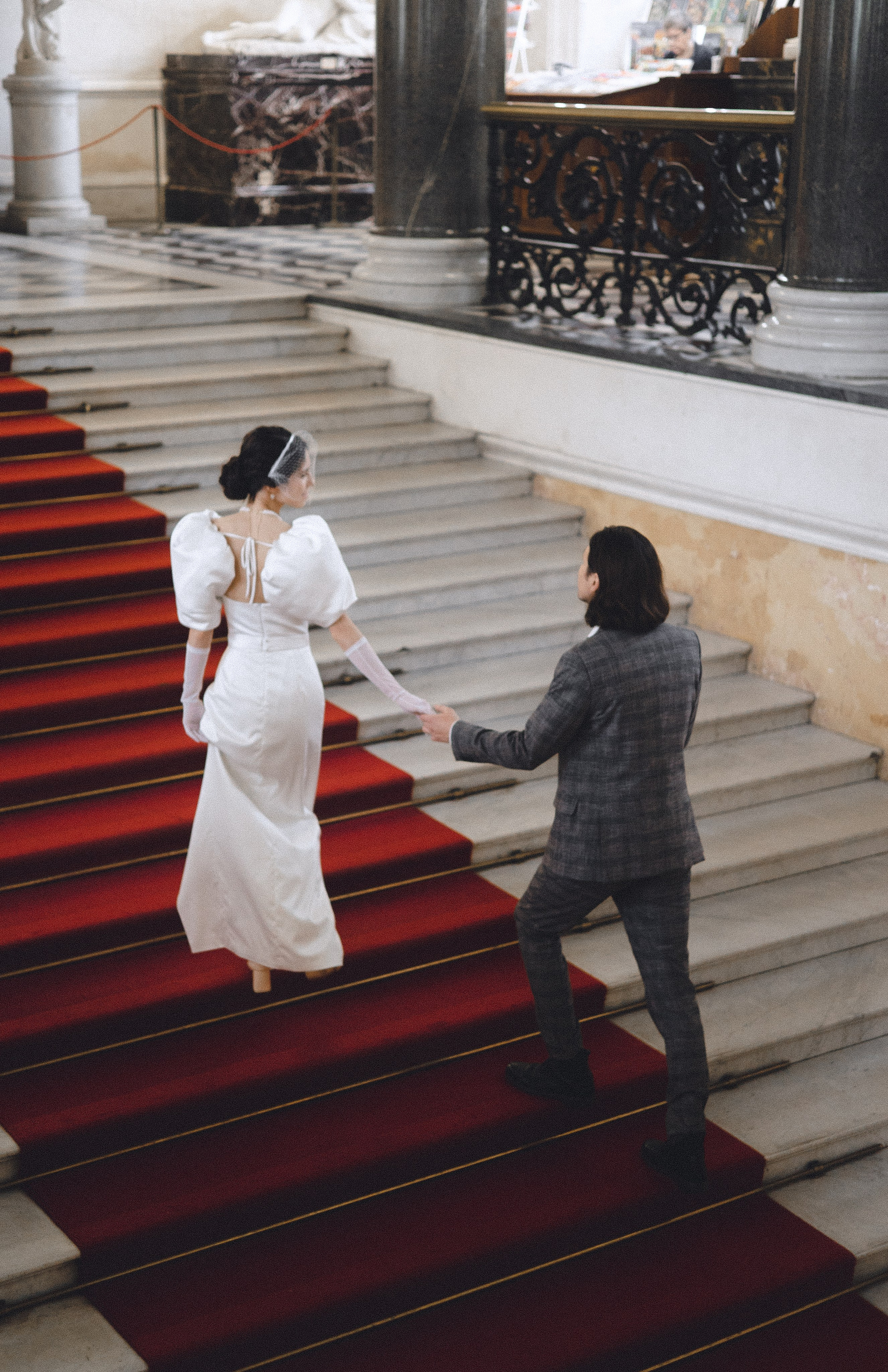 Свадебная съемка в Эрмитаже. Фотограф в Санкт-Петербурге Осокина Елизавета