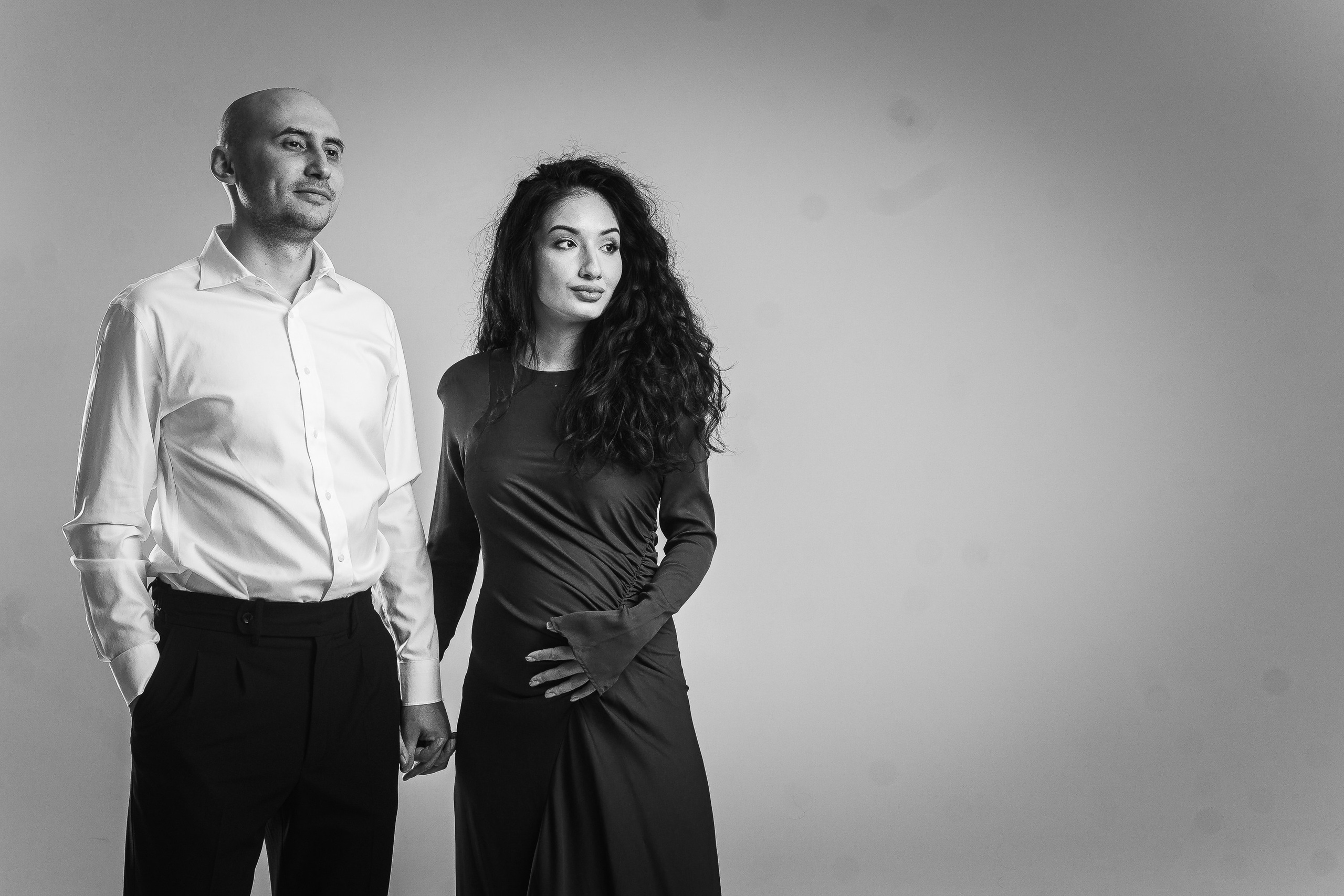 Беременность в ЧБ. Ваш свадебный и семейный фотограф